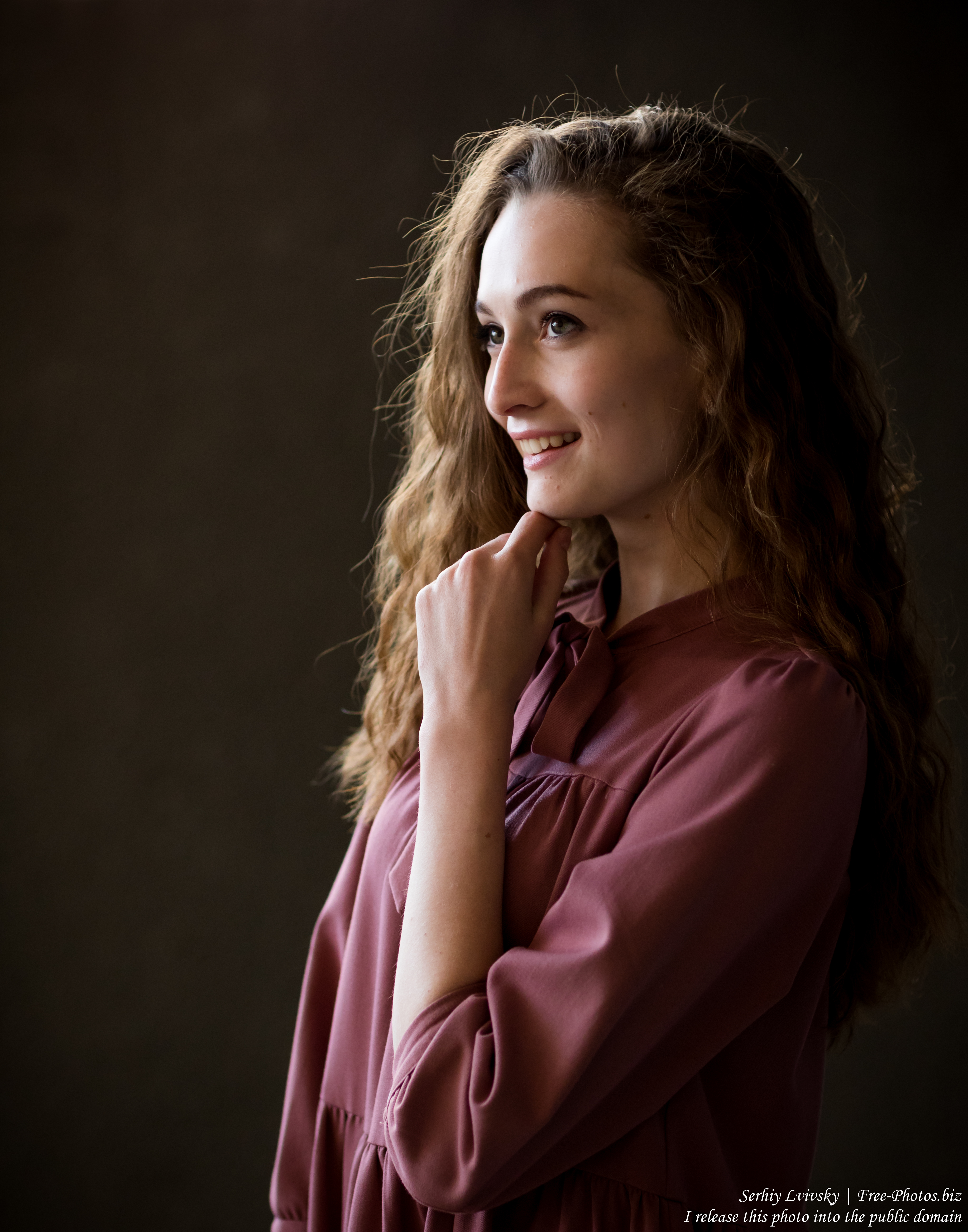 Sophia - a 17-year-old girl photographed in July 2019 by Serhiy Lvivsky, picture 10
