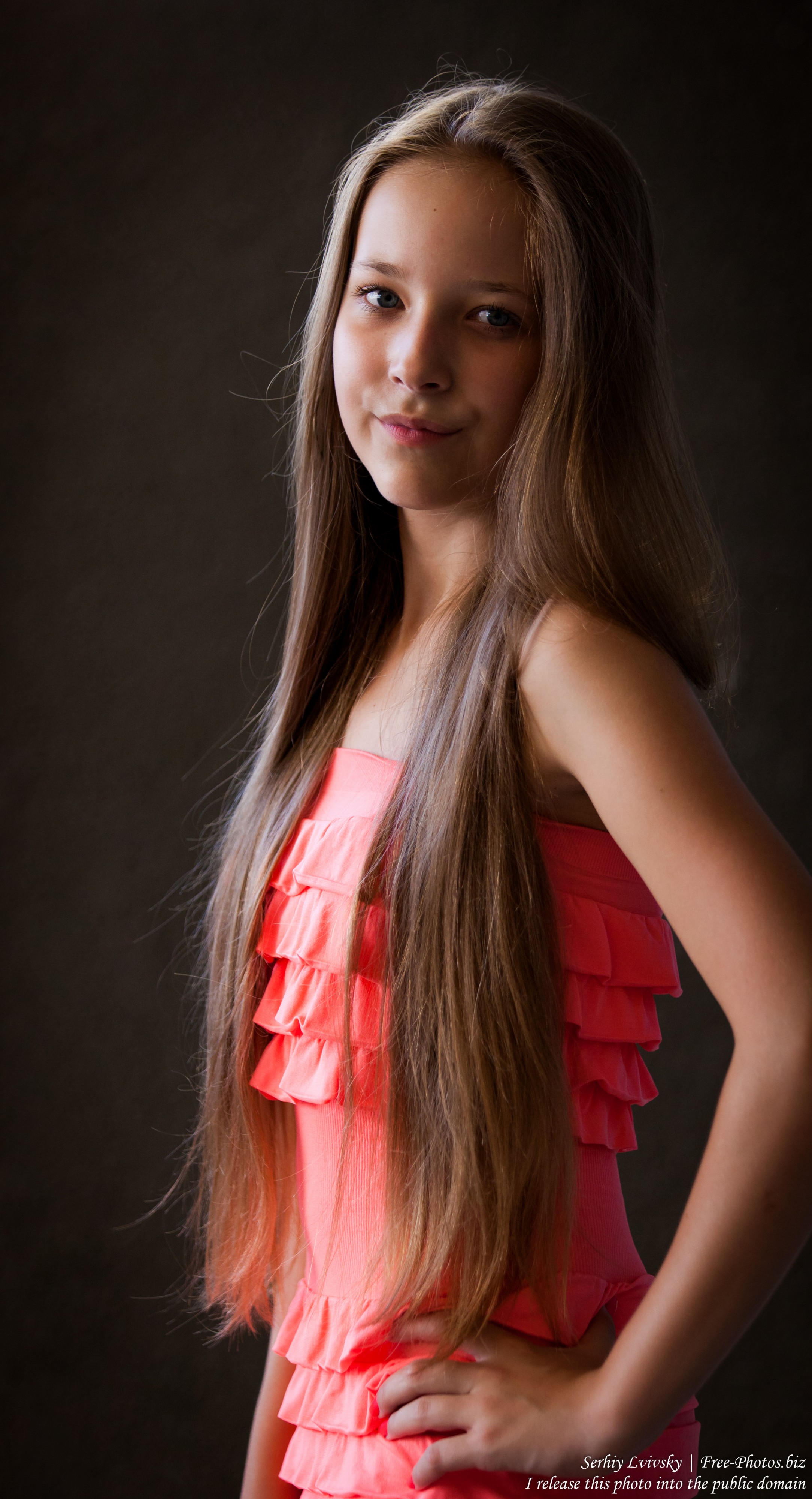 a pretty 13-year-old girl photographed in July 2015 by Serhiy Lvivsky, picture 7