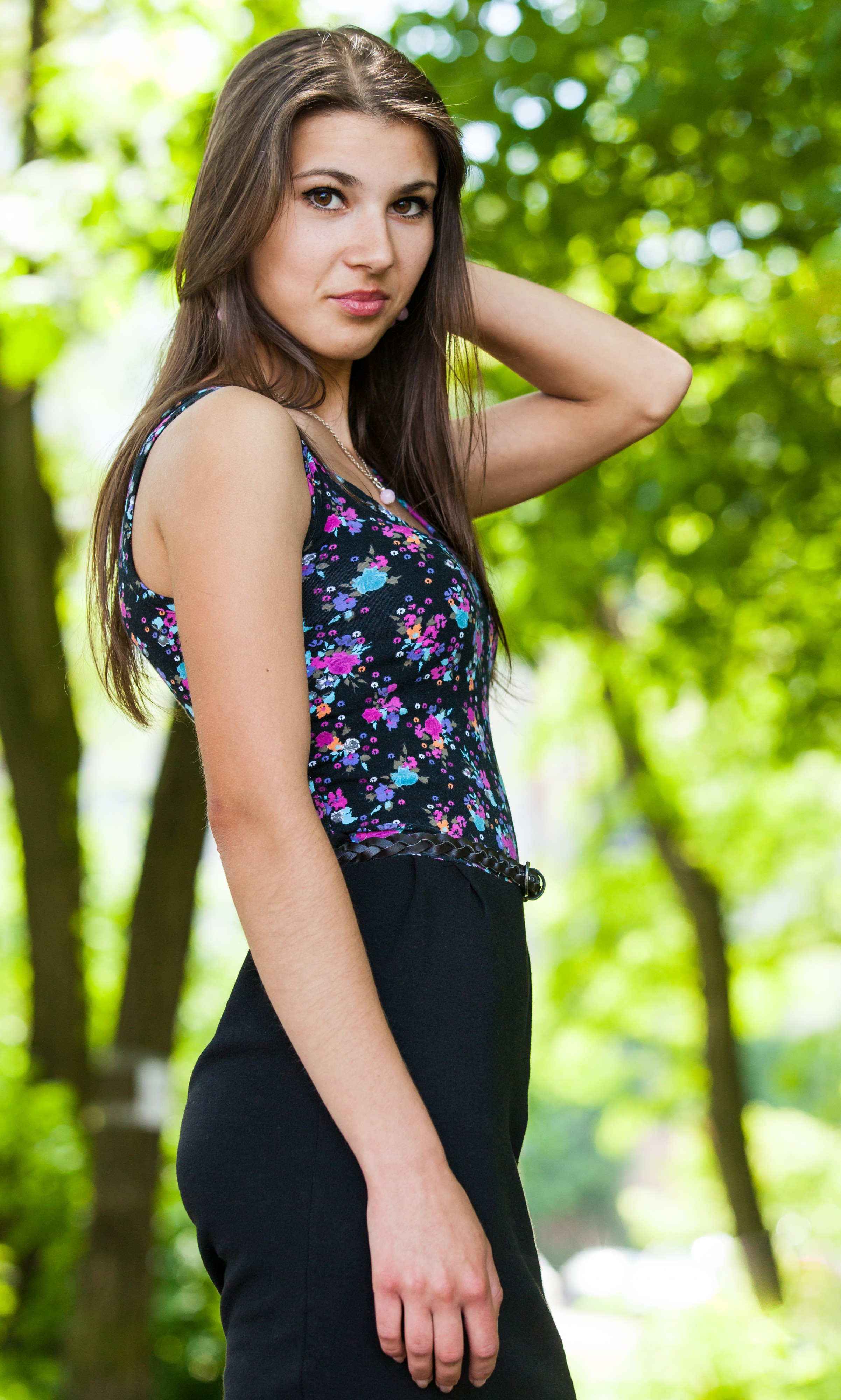 an amazingly beautiful Roman-Catholic girl photographed in May 2014, picture 21/25