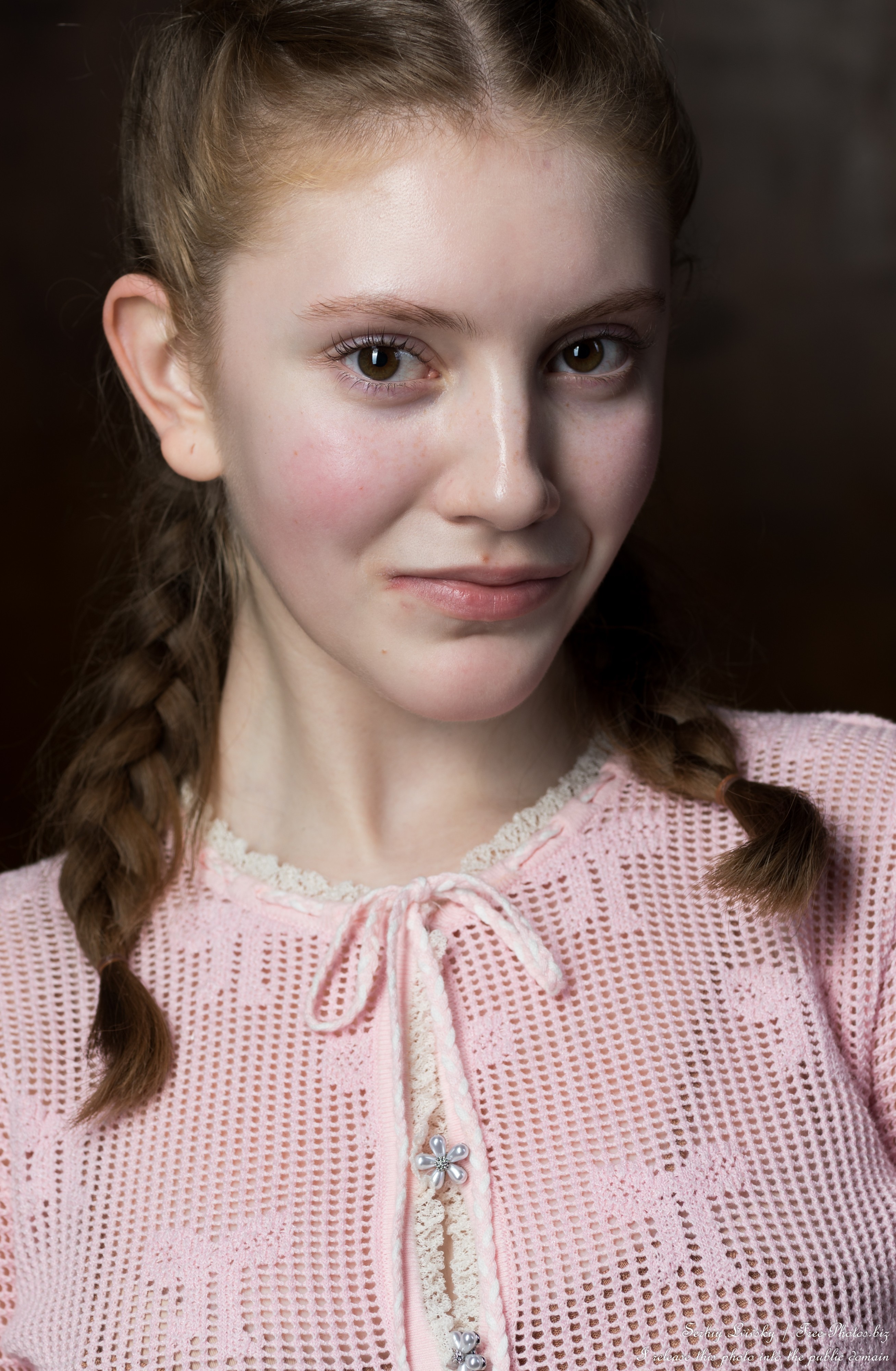 Anelia - a 14-year-old girl with brown eyes, photographed by Serhiy Lvivsky in May 2025, picture 1