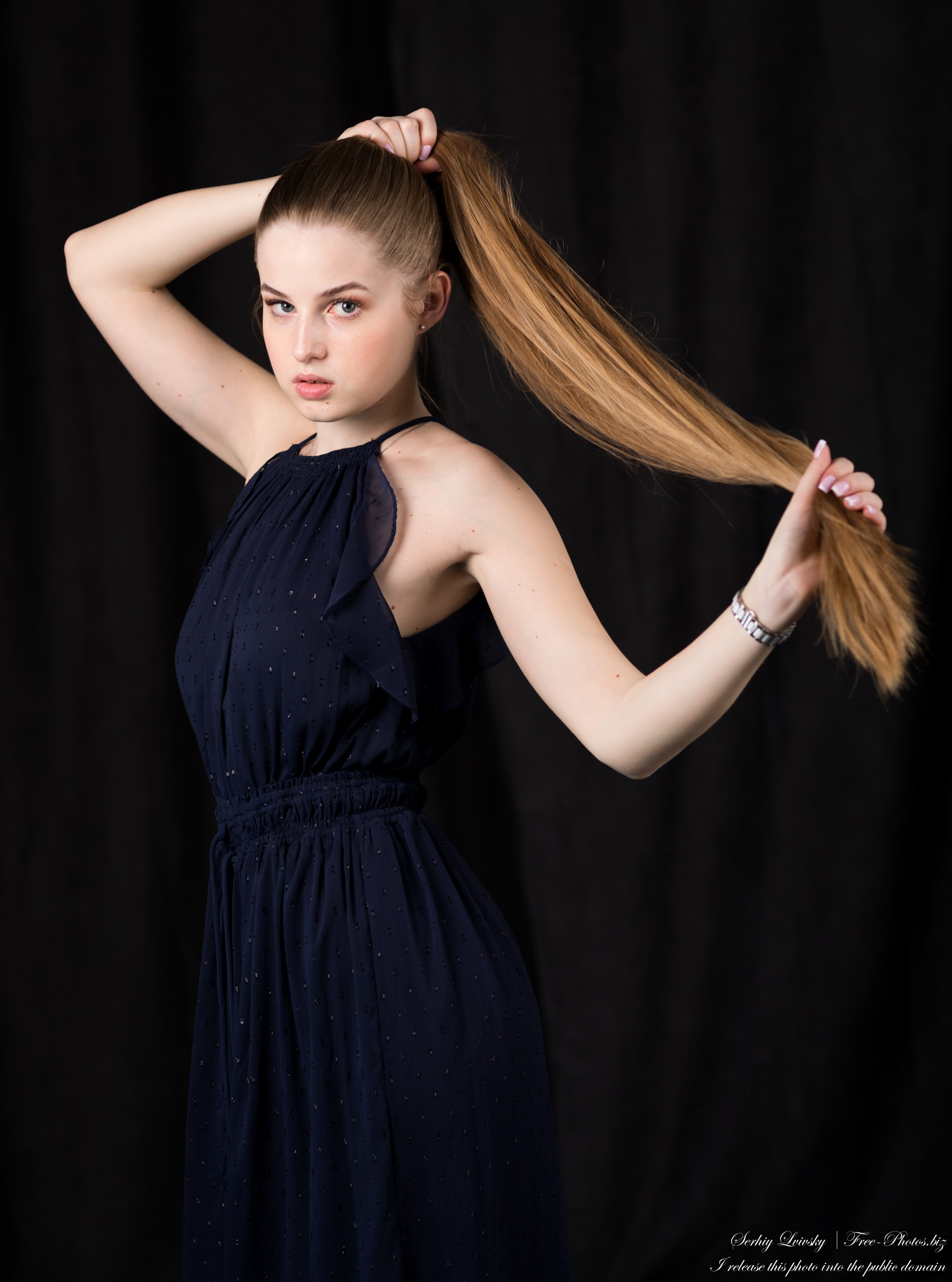 Diana - a 20-year-old girl with natural blonde long hair photographed in May 2023 by Serhiy Lvivsky, picture 3