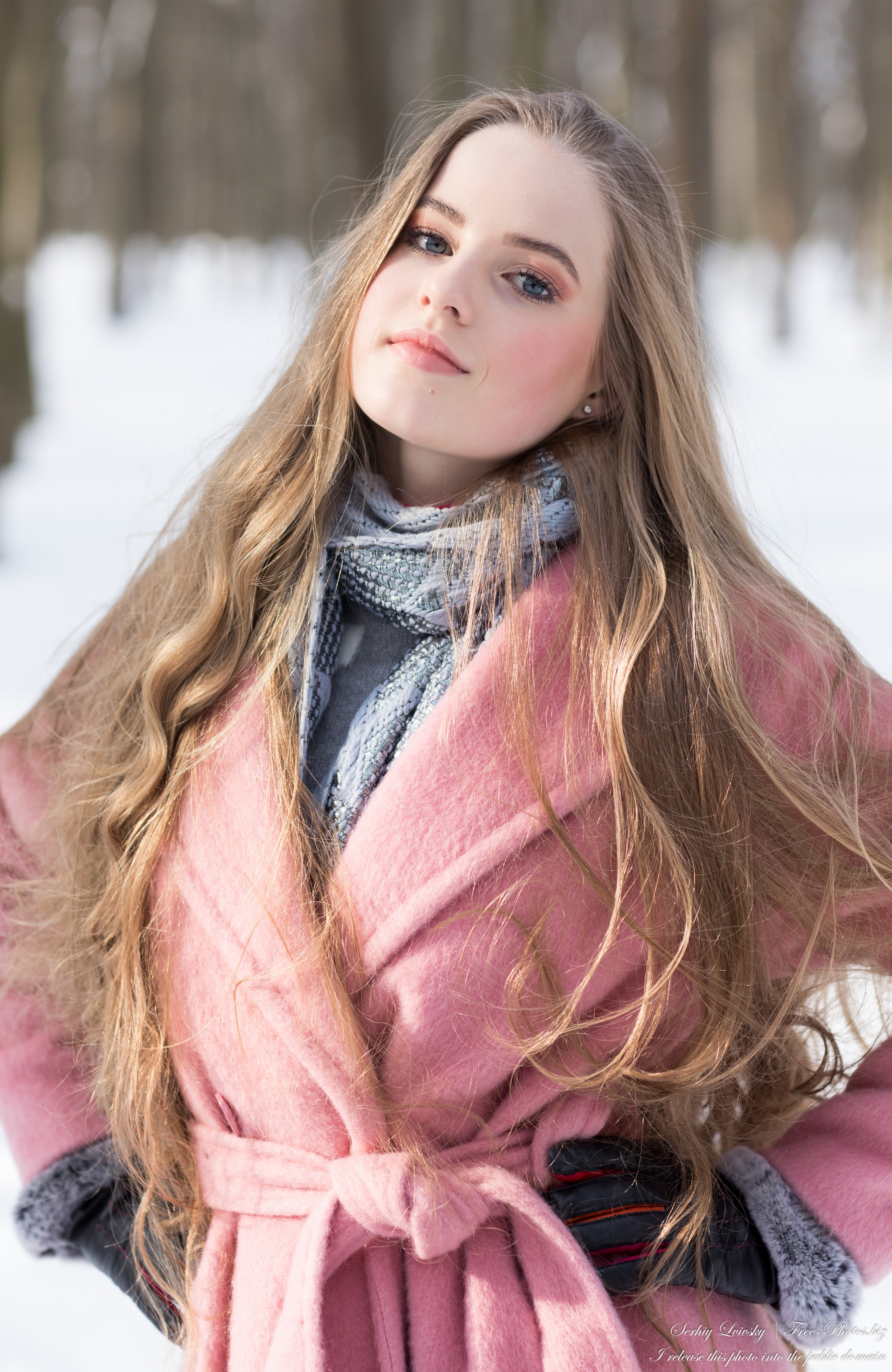 Diana - an 18-year-old natural blonde girl photographed in February 2021 by Serhiy Lvivsky, picture 30