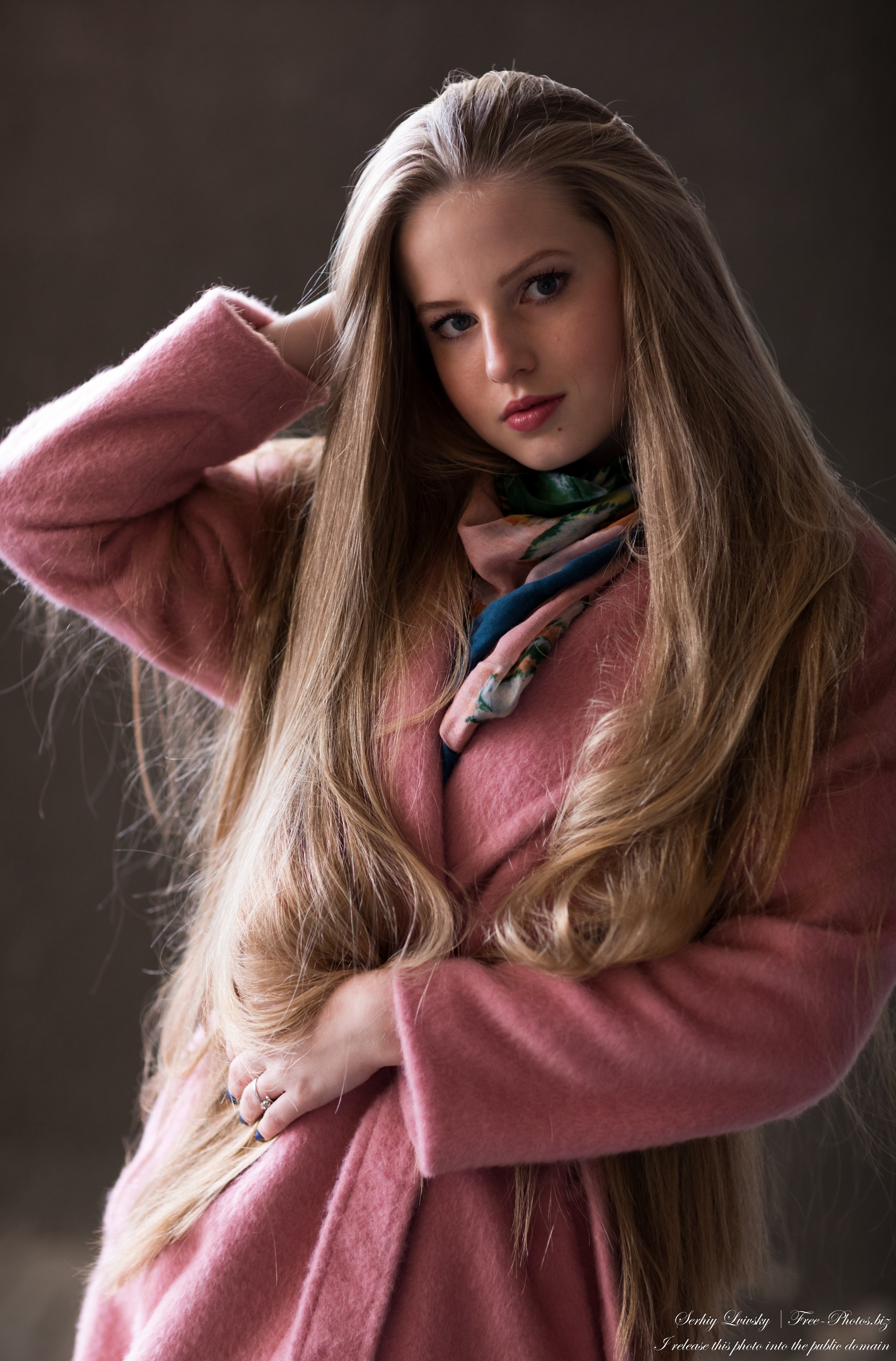 Diana  - an 18-year-old natural blonde girl photographed in October 2020 by Serhiy Lvivsky, picture 14