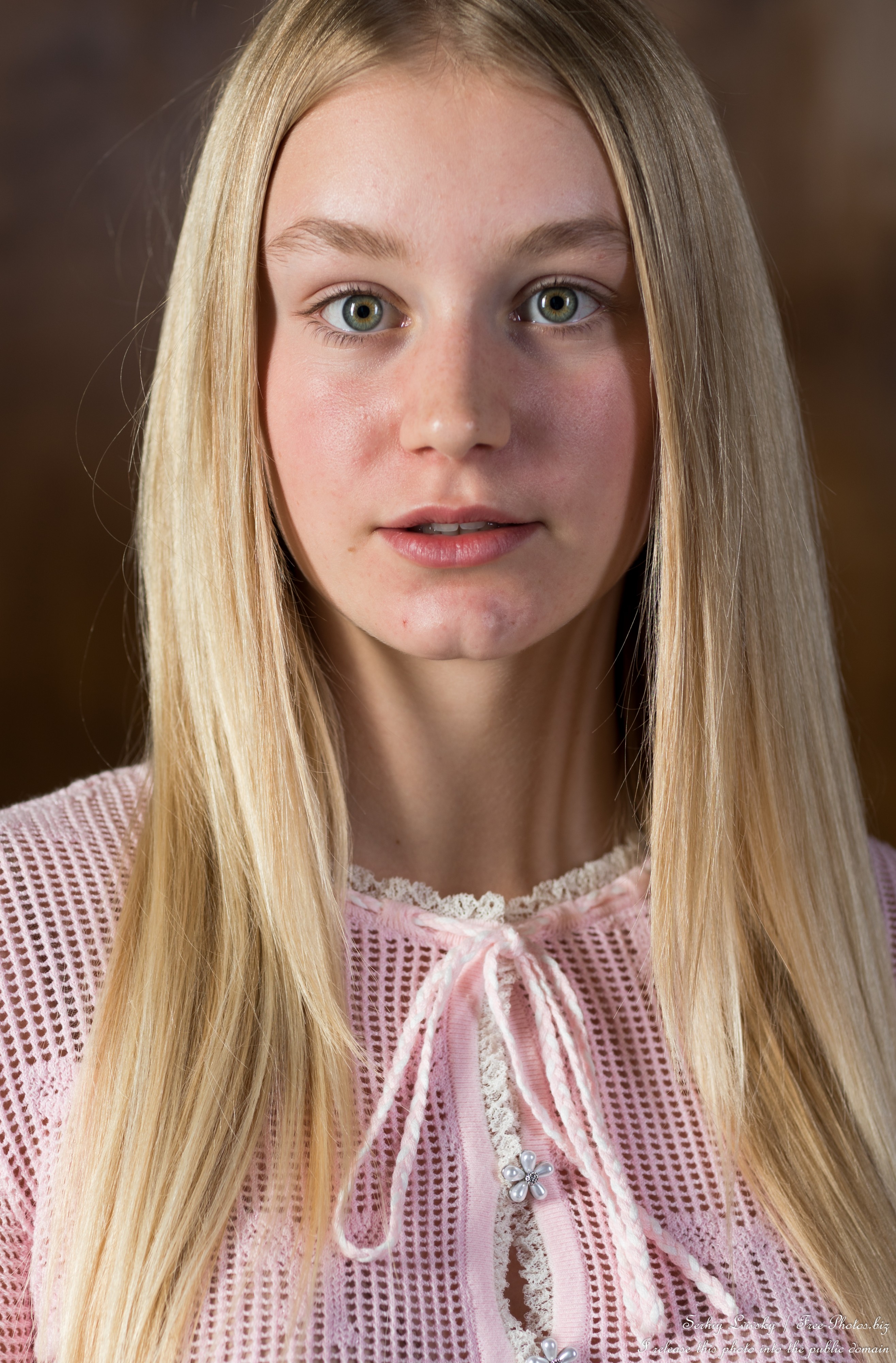Eva - a 15-year-old natural blonde girl with big green eyes, the first photo session by Serhiy Lvivsky, taken in May 2025, picture 5