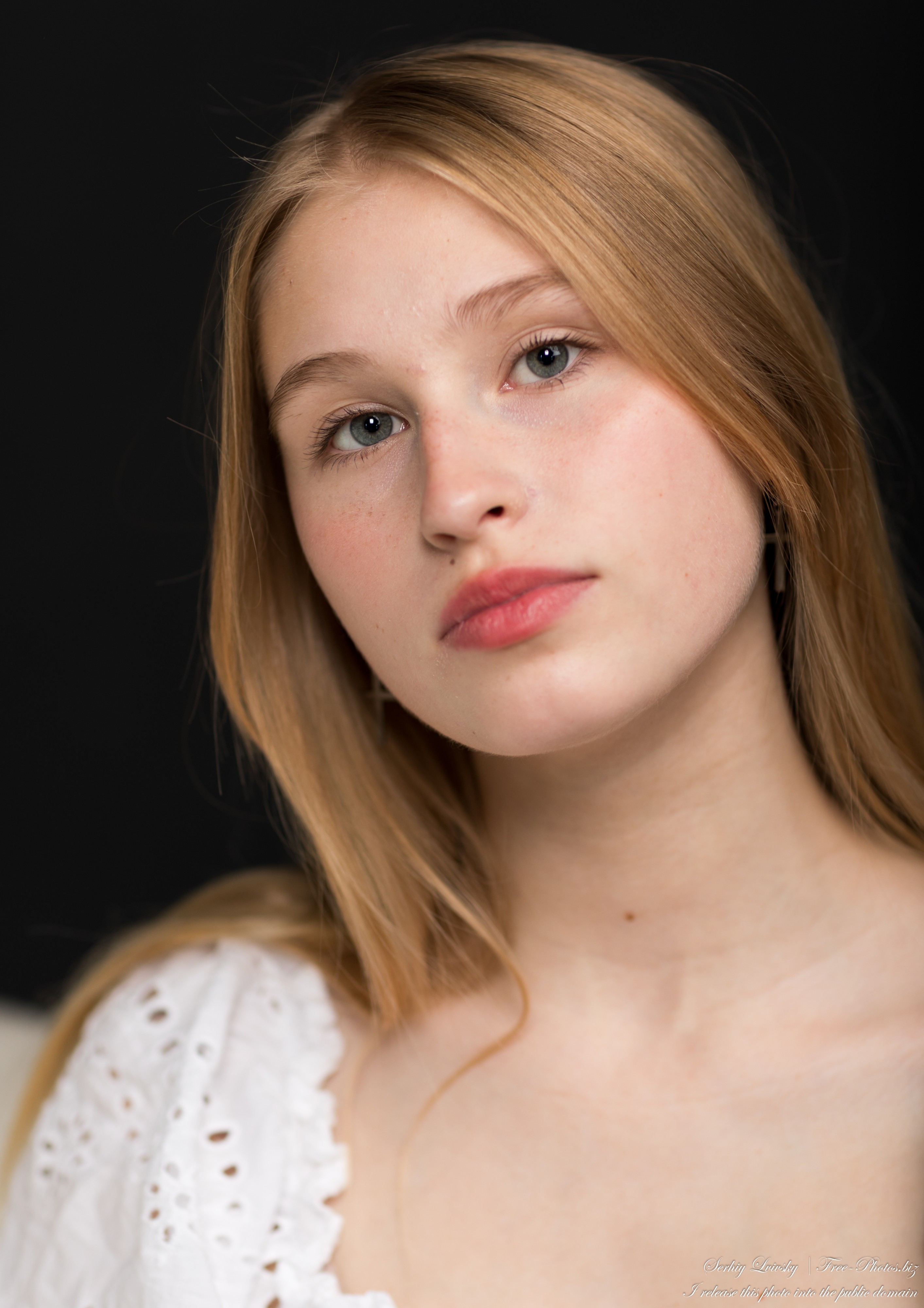 Joanna - a 15-year-old girl with natural lips and blonde hair photographed in July 2023 by Serhiy Lvivsky, picture 11