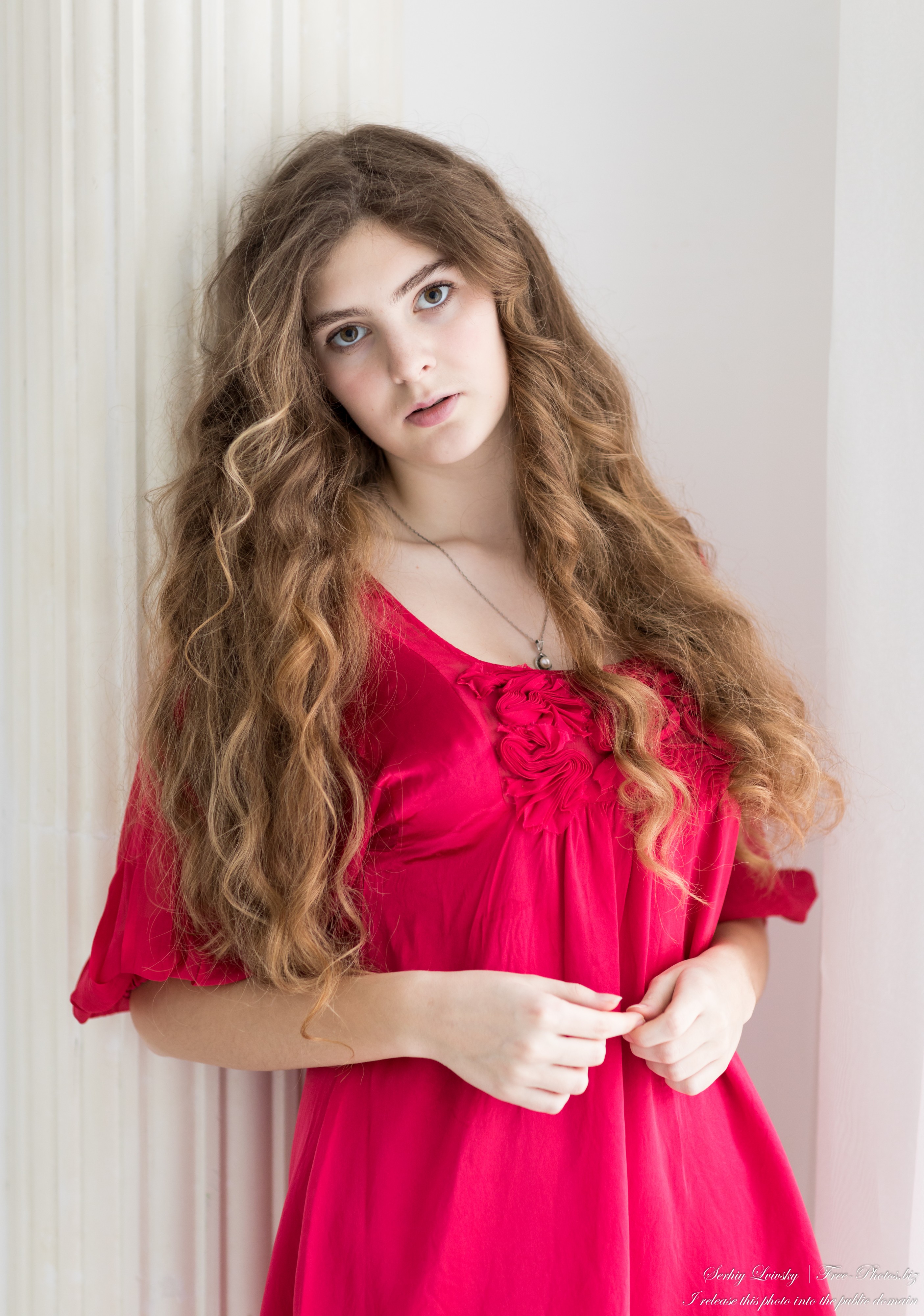 Kornelia - a 15-year-old girl with curly hair photographed in March 2023 by Serhiy Lvivsky, picture 24