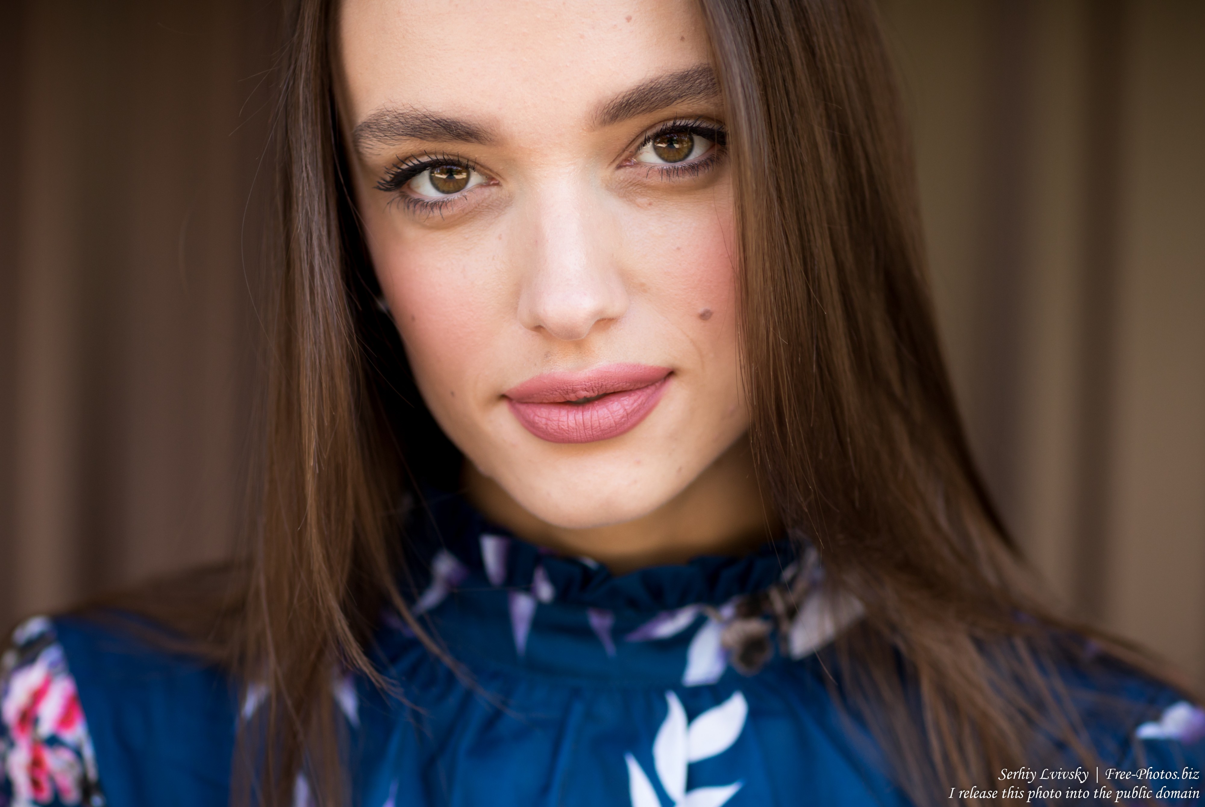 Tonya - a 23-year-old brunette girl photographed in August 2019 by Serhiy Lvivsky, picture 17