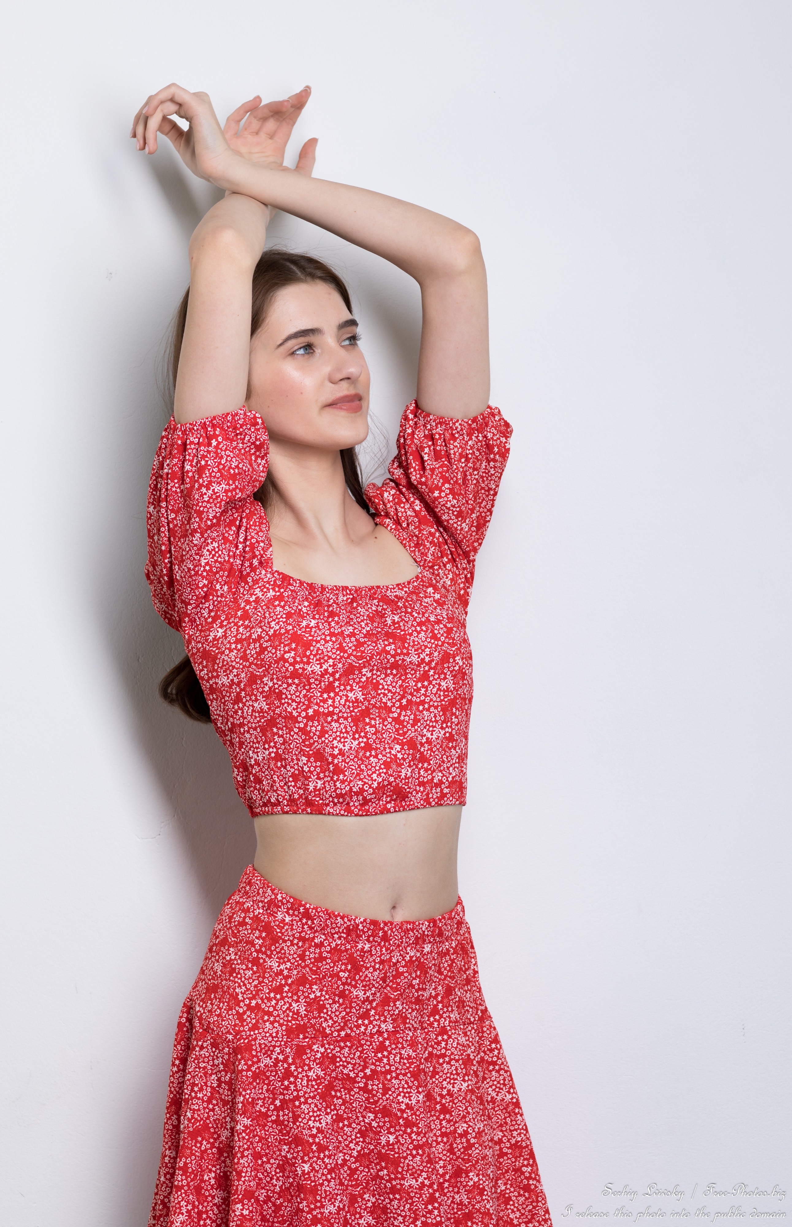 Yaroslava - a 15-year-old girl with blue eyes, the first photo session by Serhiy Lvivsky, taken in April 2025, picture 31