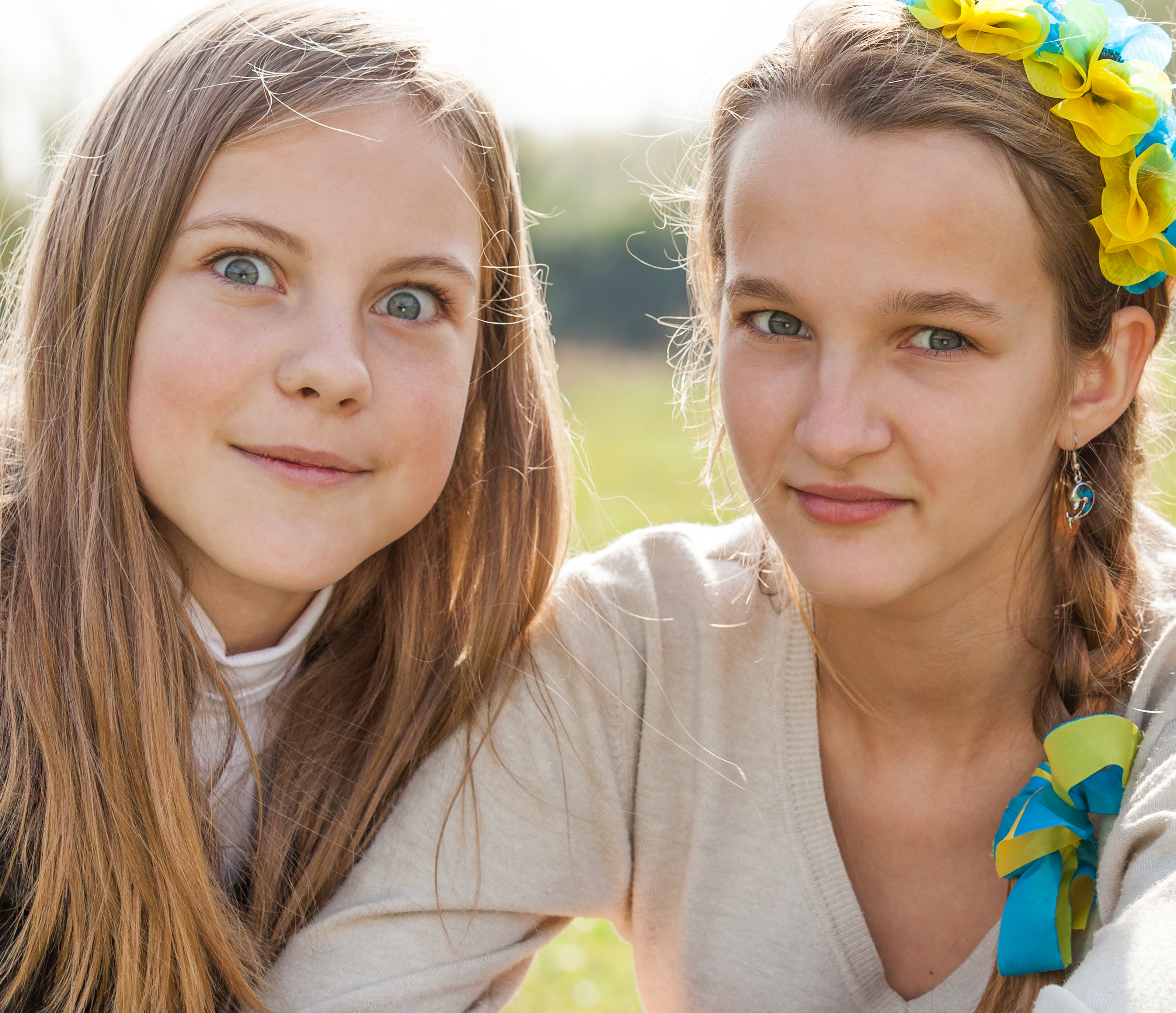 two beautiful Catholic girls photographed in October 2014, picture 5