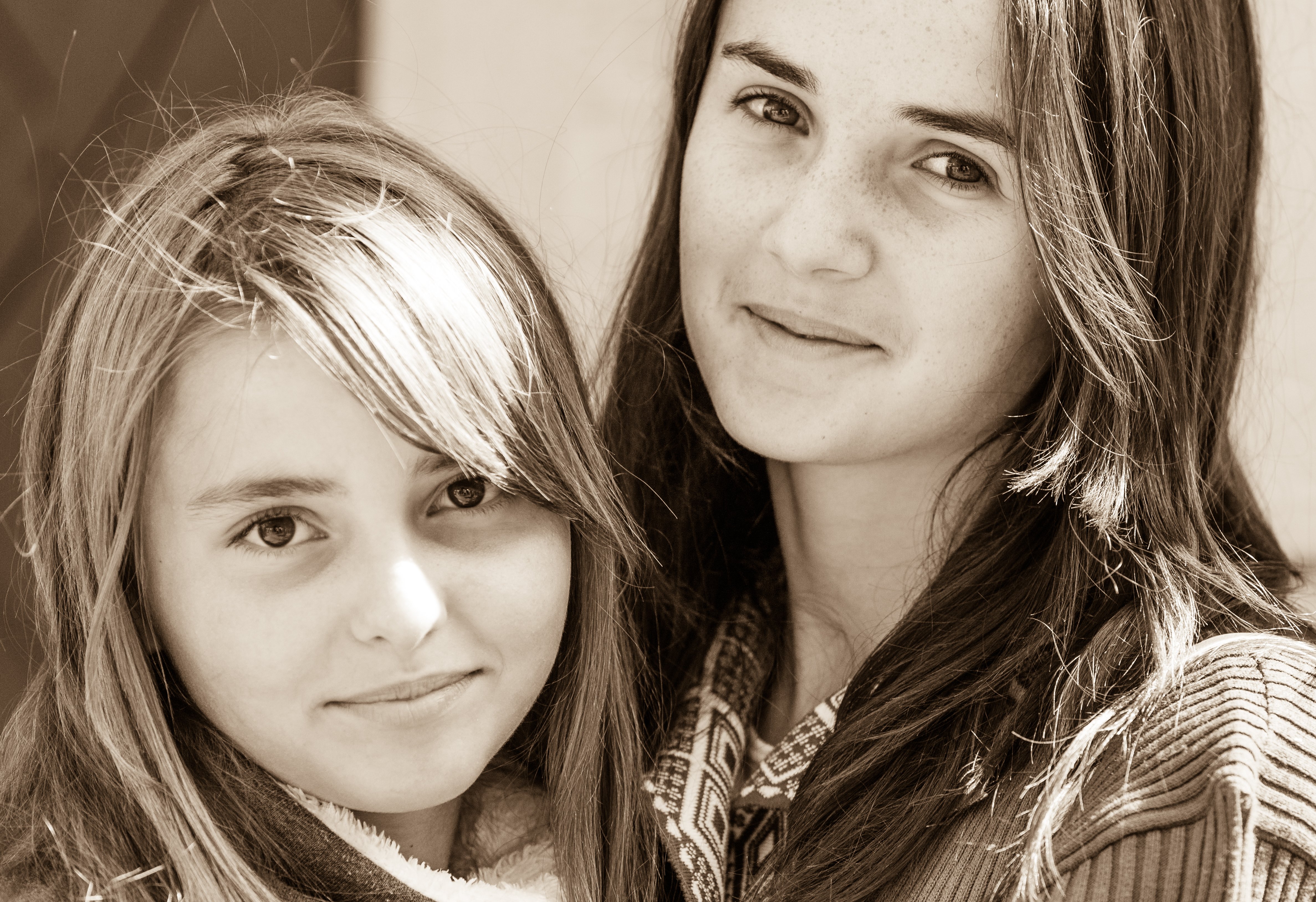 two cute girls photographed in September 2014, photo 2, black and white