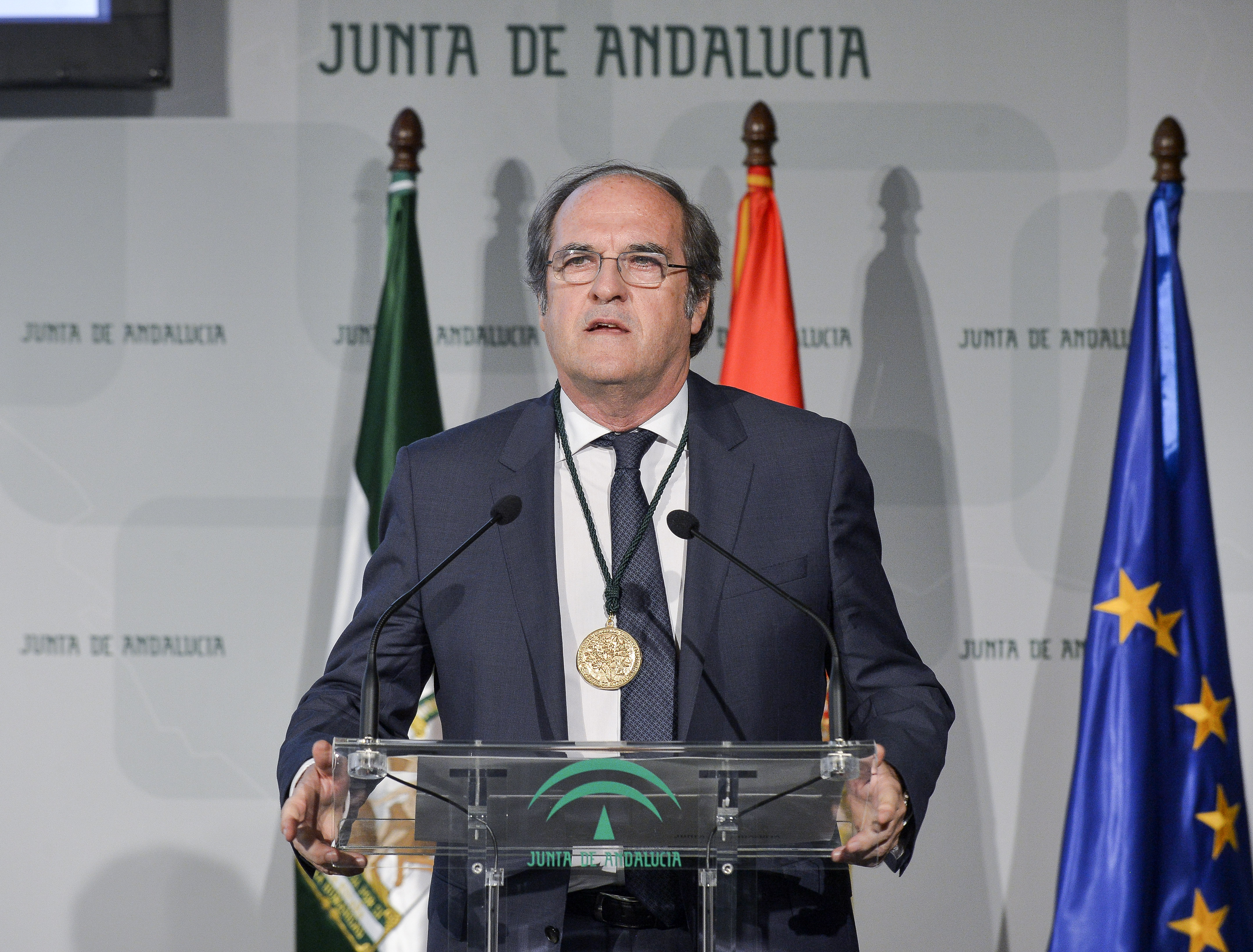 15.10.05-Discurso-Gabilondo-Premios Mérito Educación (21779426680)