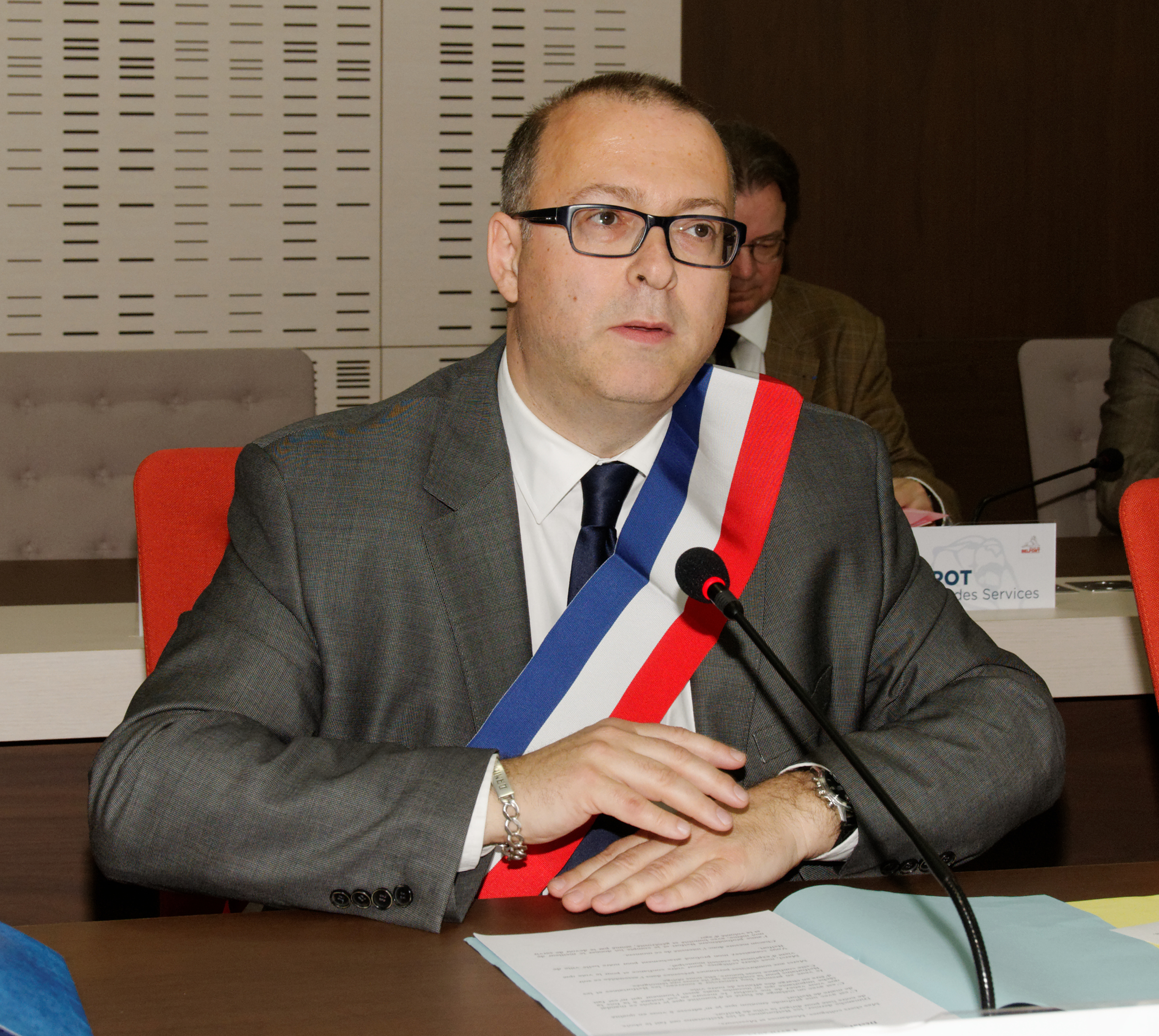 2014-04-04 18-27-16 conseil-municipal-belfort