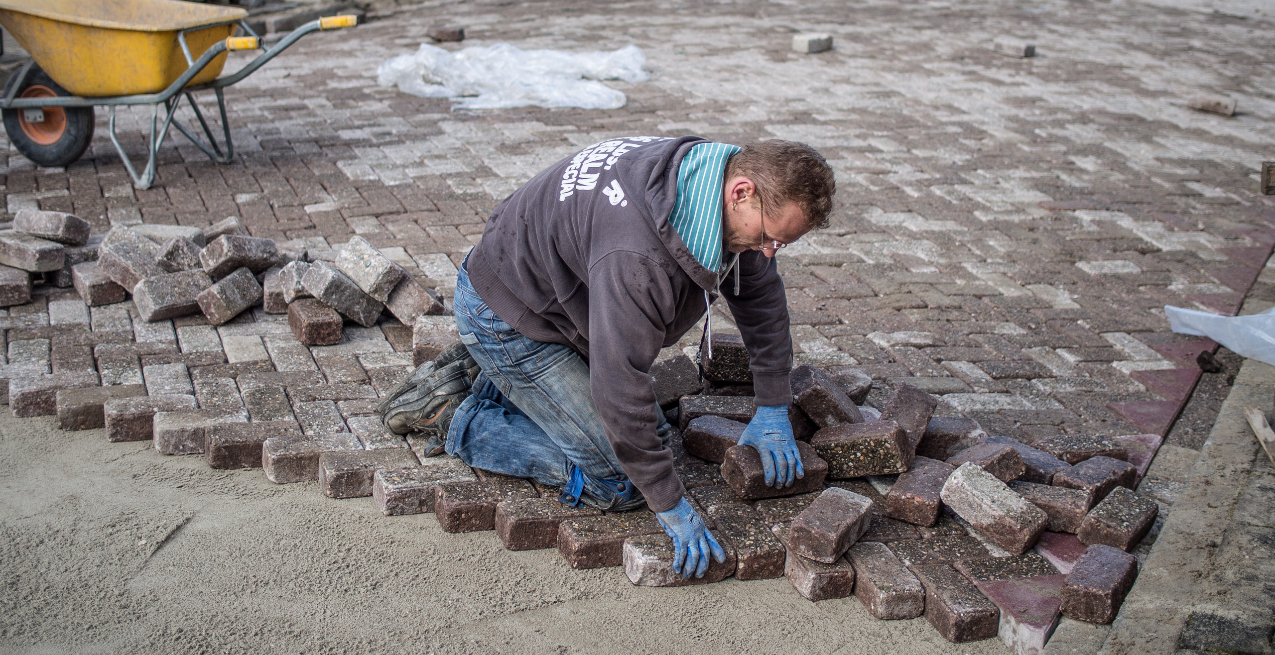 2016 0219 Road resurfacing Leidschendam 02