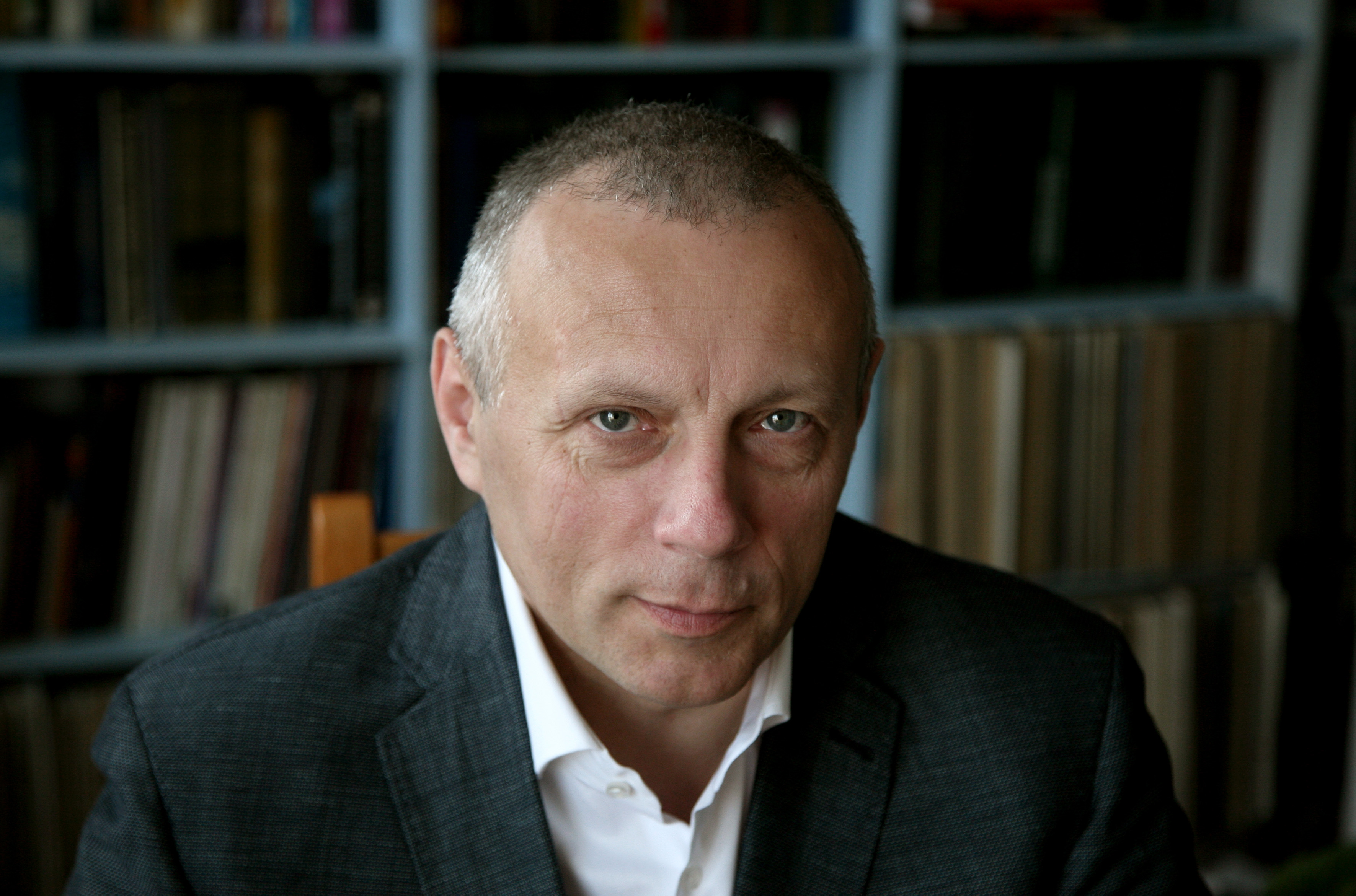 Alexey Kolosov-USTINIV-dom-009-