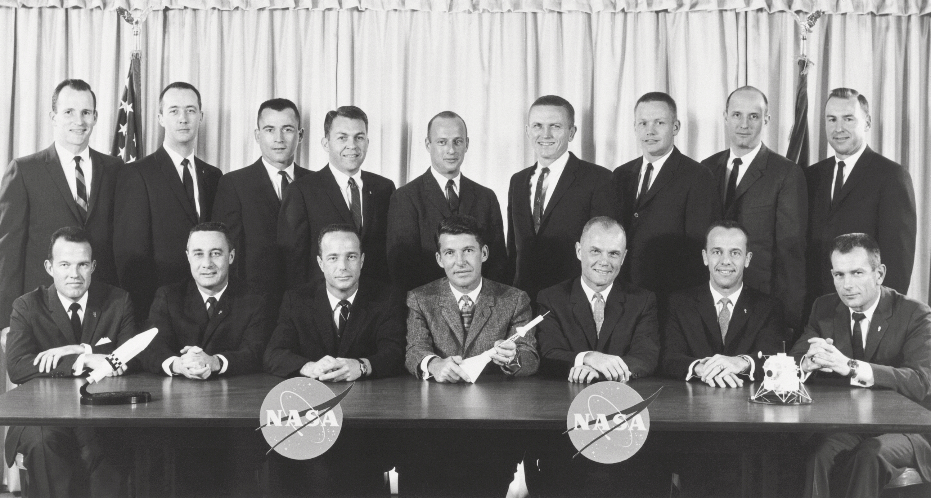 Astronaut Groups 1 and 2 - GPN-2000-001333