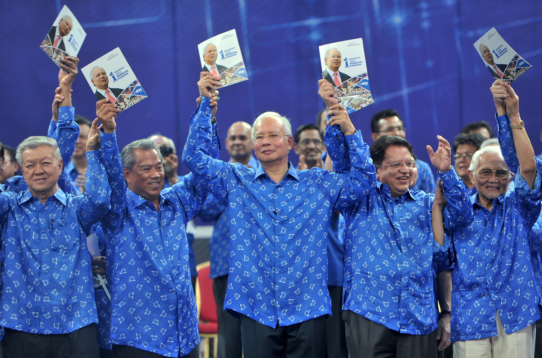 BN MANIFESTO (8630472155)