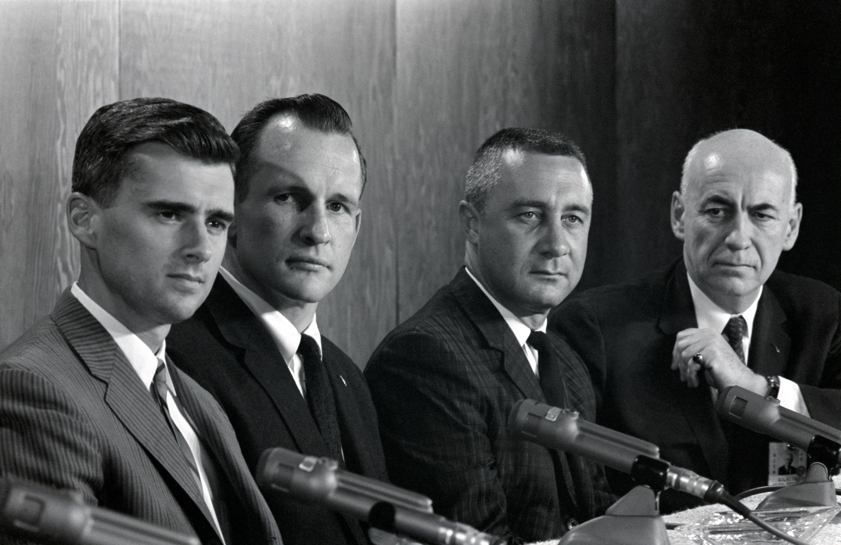 Chaffee-White-Grissom-Gilruth-S66-26354
