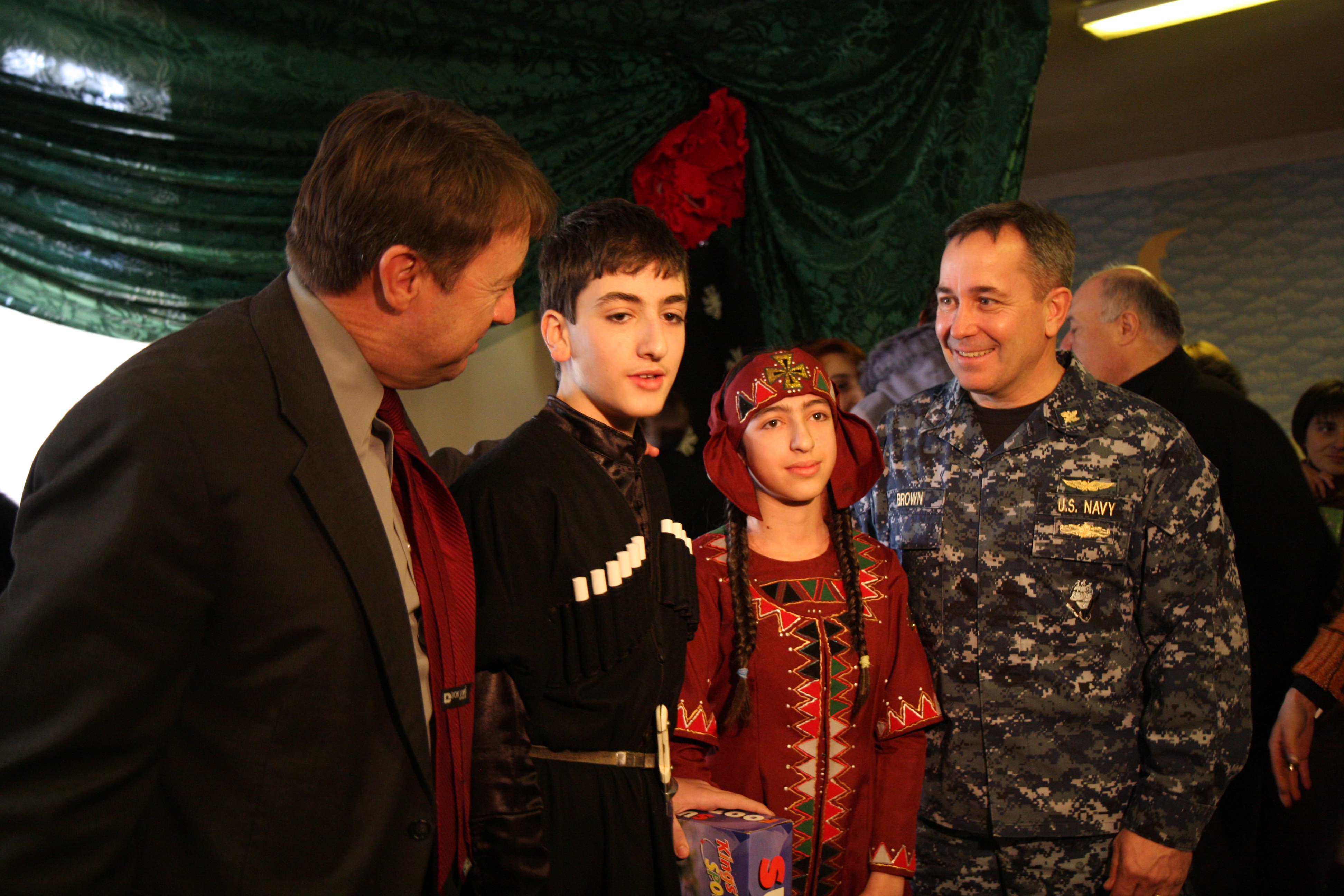 EUCOM admiral visits Georgia to reinforce partnerships, visit future USACE project sites (Tbilisi, December 16, 2009)