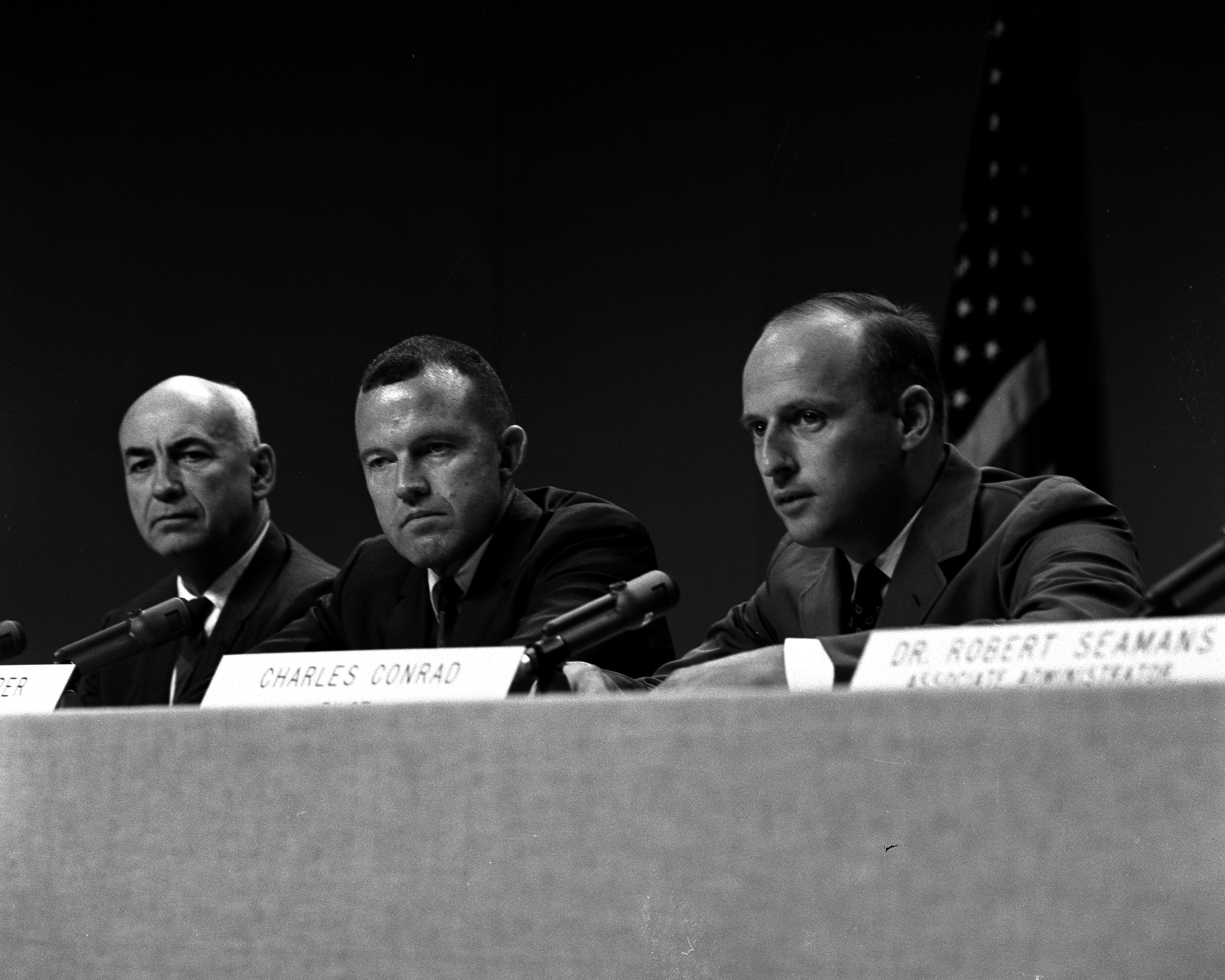 Gilruth-Cooper-Conrad-S65-45041