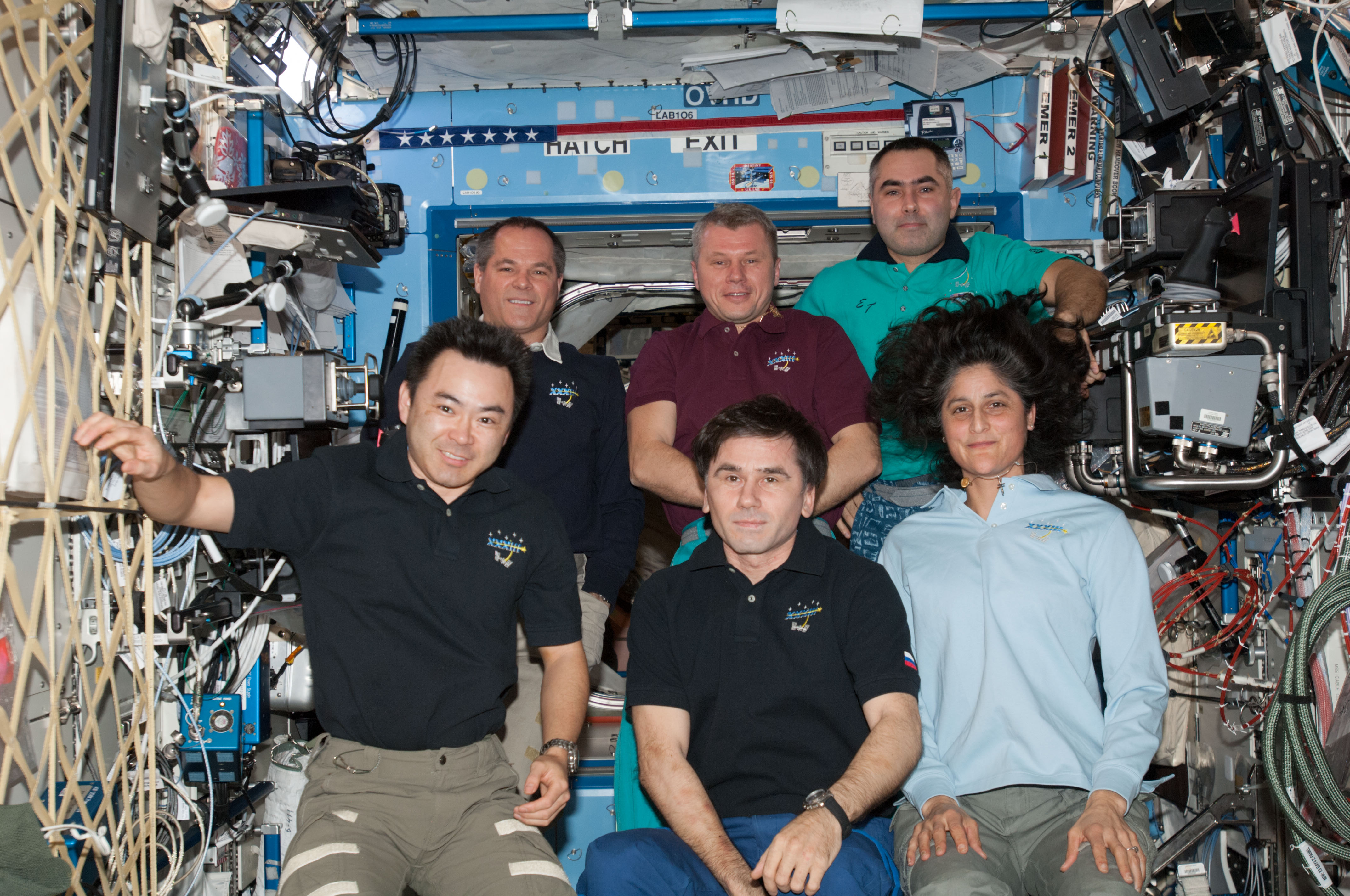 ISS Expedition 33 inflight crew portrait