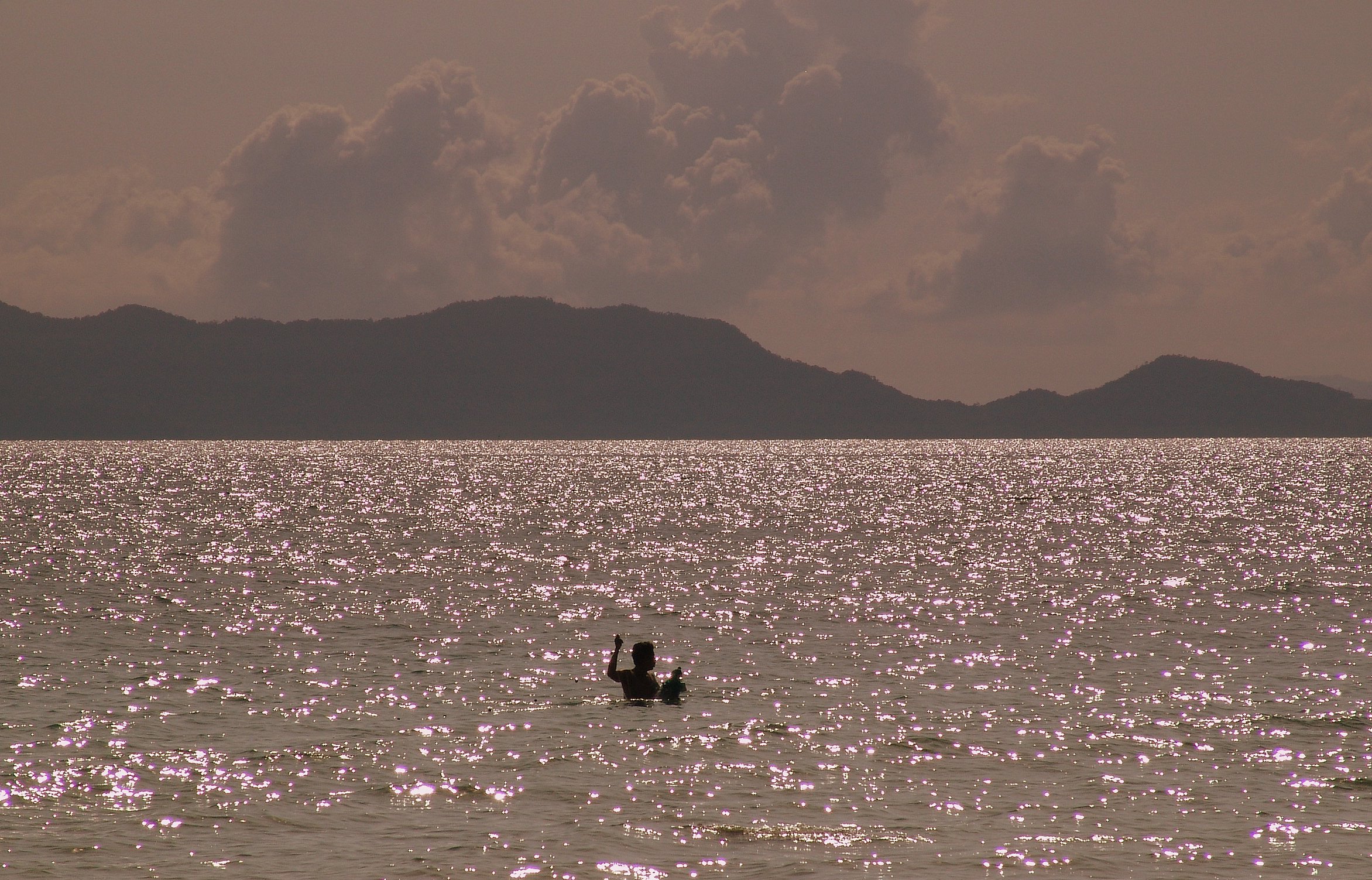 Krabi fisherman - panoramio