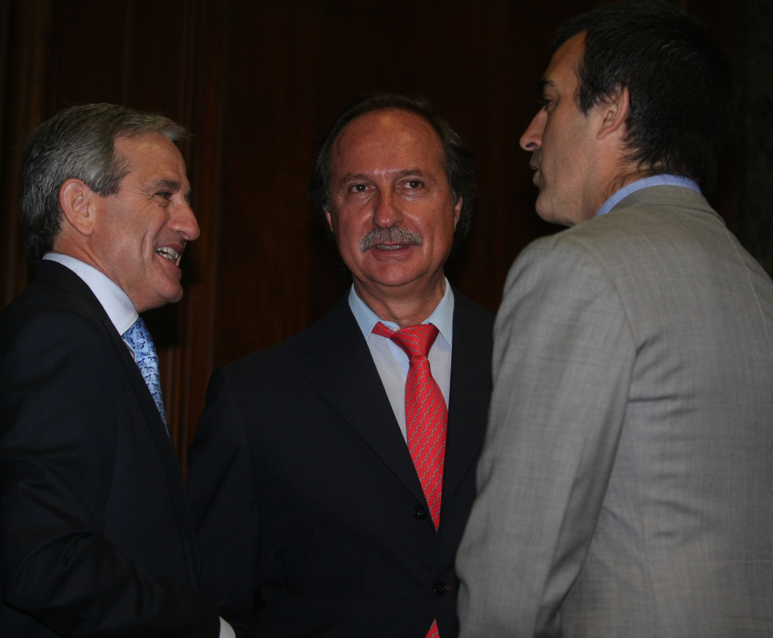 Los Ministros Andrés Ibarra, Daniel Chaín y Esteban Bullrich (6481900907)