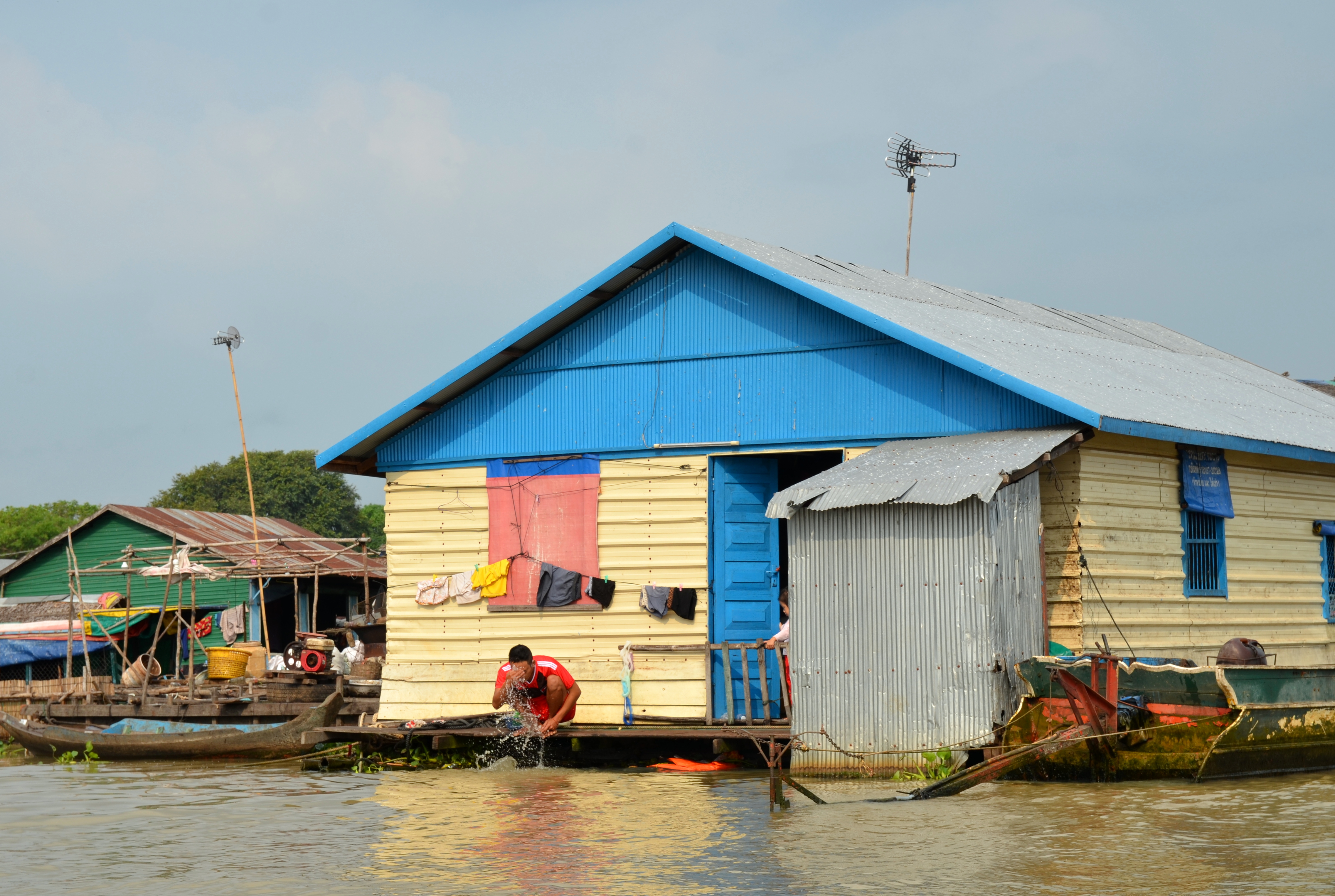 Man washing face Cambodia 2016