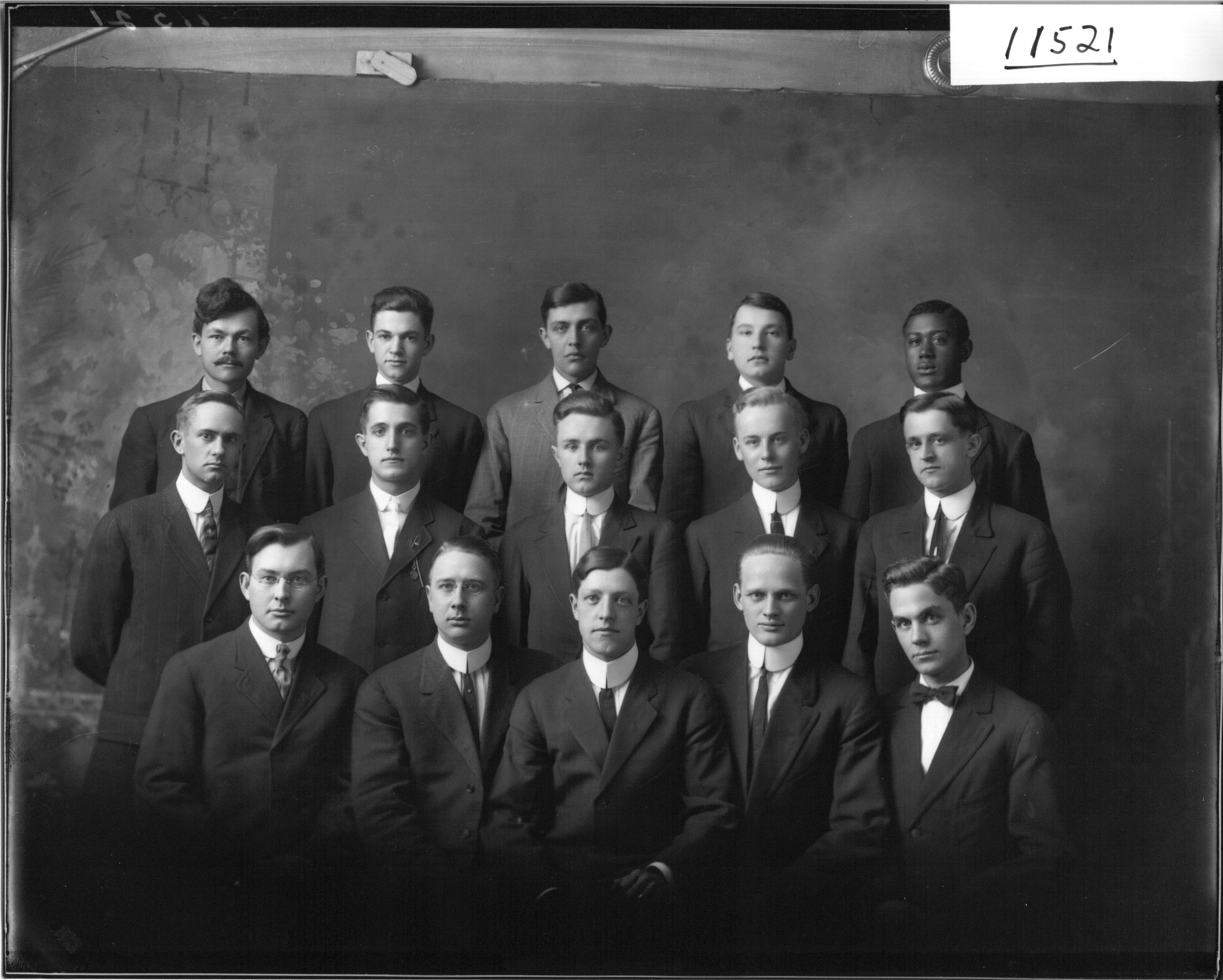 Men's group portrait 1912 (3190692765)