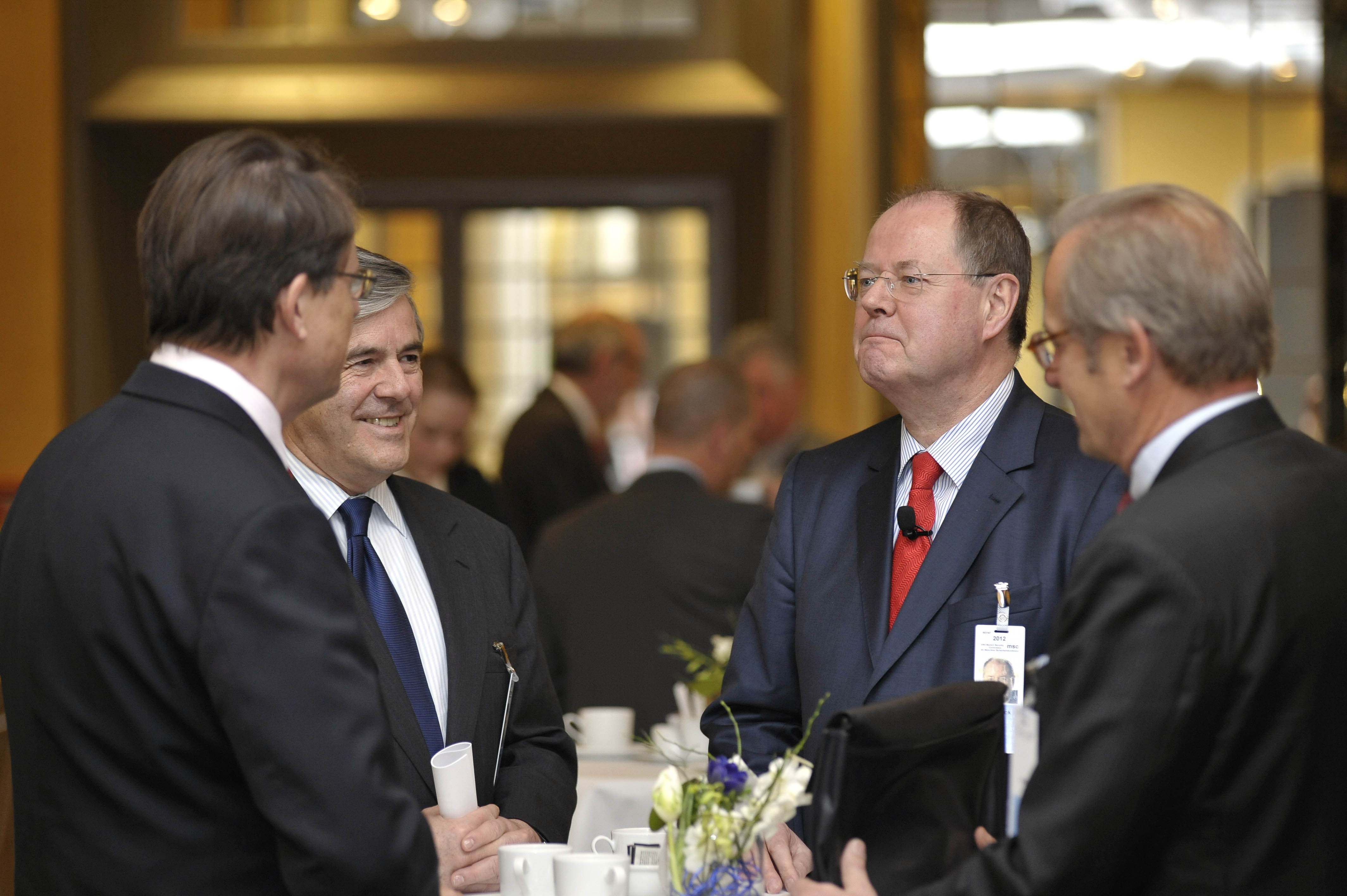 Msc2012 20120204 691 Peer Steinbrueck im Gespraech Frank Plitt