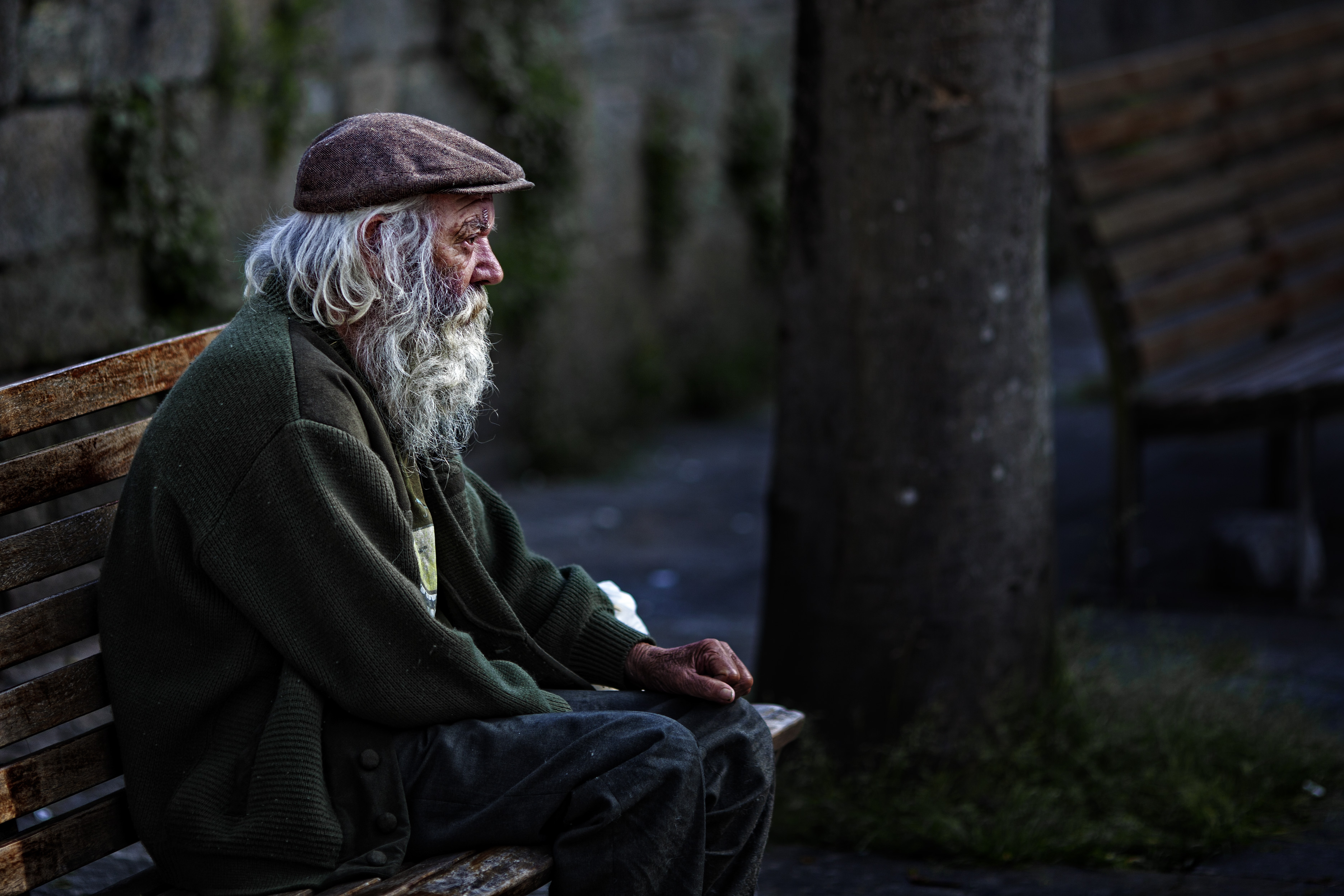 Old man on a bench, Santiago