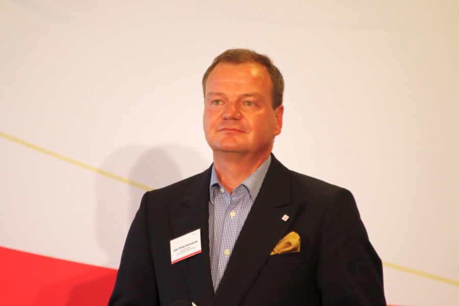 2016-06-17 John-Philip Hammersen (Bundesqualifikation Jugend debattiert 2016) by Sandro Halank–2