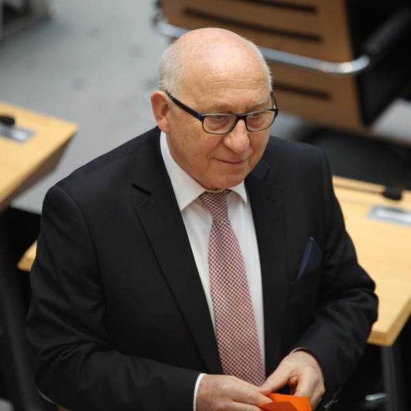 2016-12-08 Plenarsitzung Abgeordnetenhaus Berlin by Sandro Halank–8 (cropped)