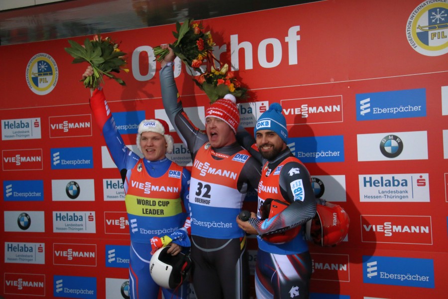 2017-02-04 Flower Ceremony Männer by Sandro Halank