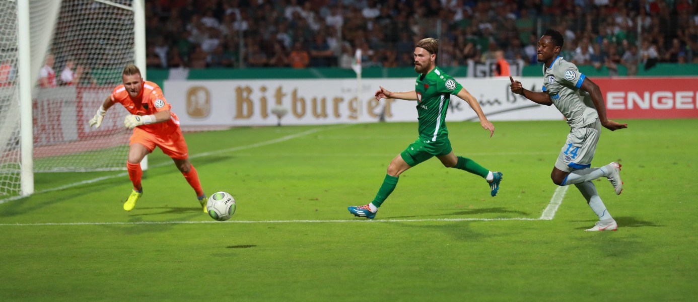 2018-08-17 1. FC Schweinfurt 05 vs. FC Schalke 04 (DFB-Pokal) by Sandro Halank–333