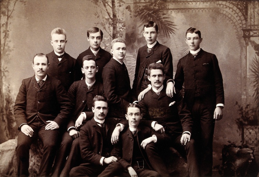 A group of ten unidentified men Wellcome V0027669