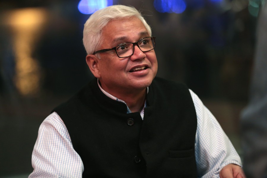 Amitav Ghosh (32768848733)