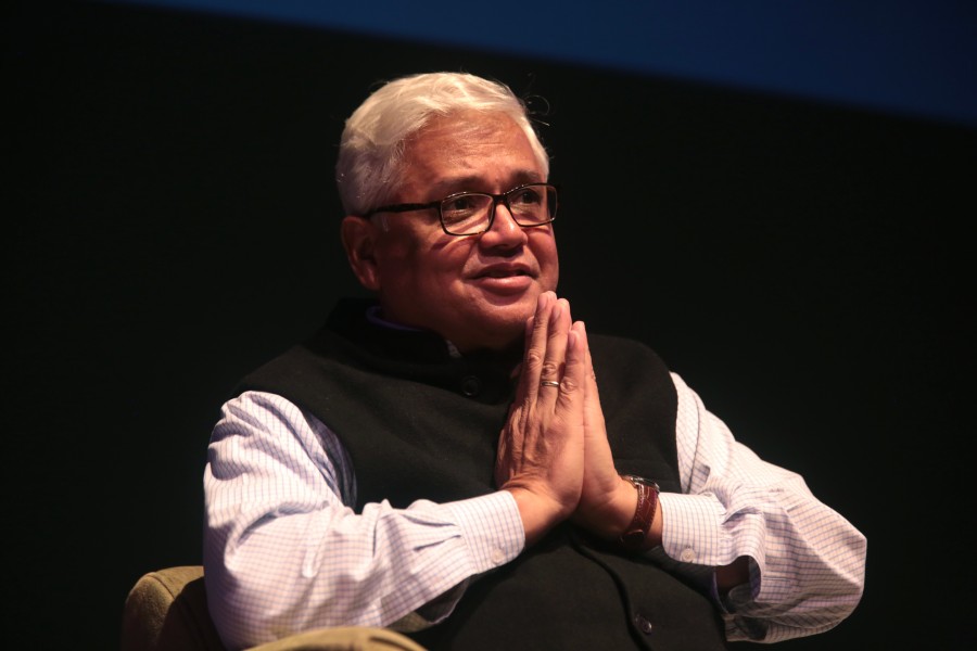 Amitav Ghosh (33454138521)