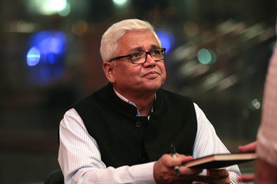 Amitav Ghosh (33542661036)