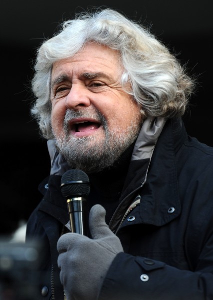 Beppe Grillo - Trento 2012 03