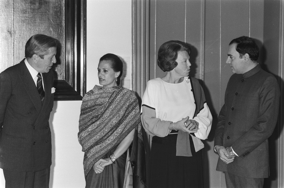 Bezoek premier Rajiv Gandhi van India; ontvangst op Paleis Huis ten Bosch; Prins Claus, - NA - 933-4642