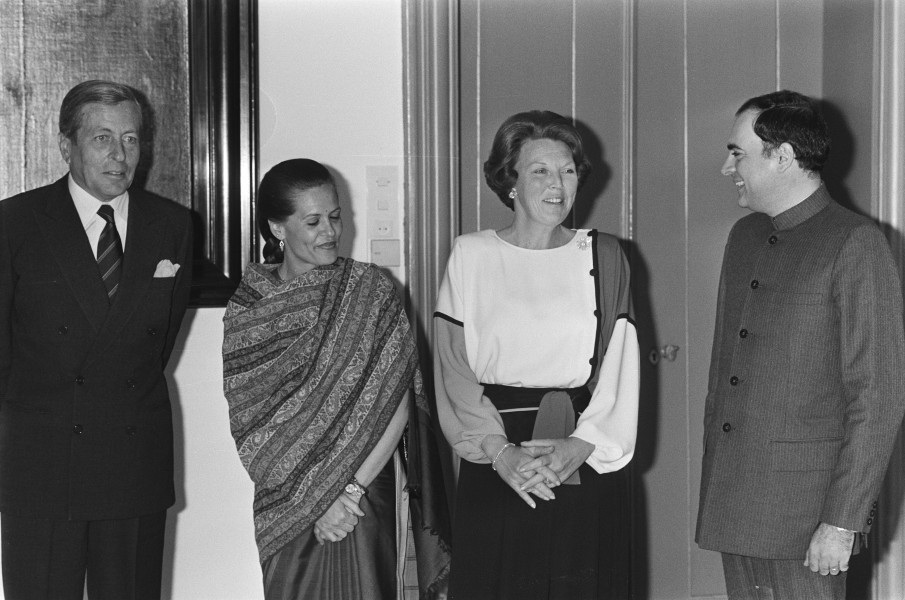 Bezoek premier Rajiv Gandhi van India; ontvangst op Paleis Huis ten Bosch; Prins Claus, - NA - 933-4644
