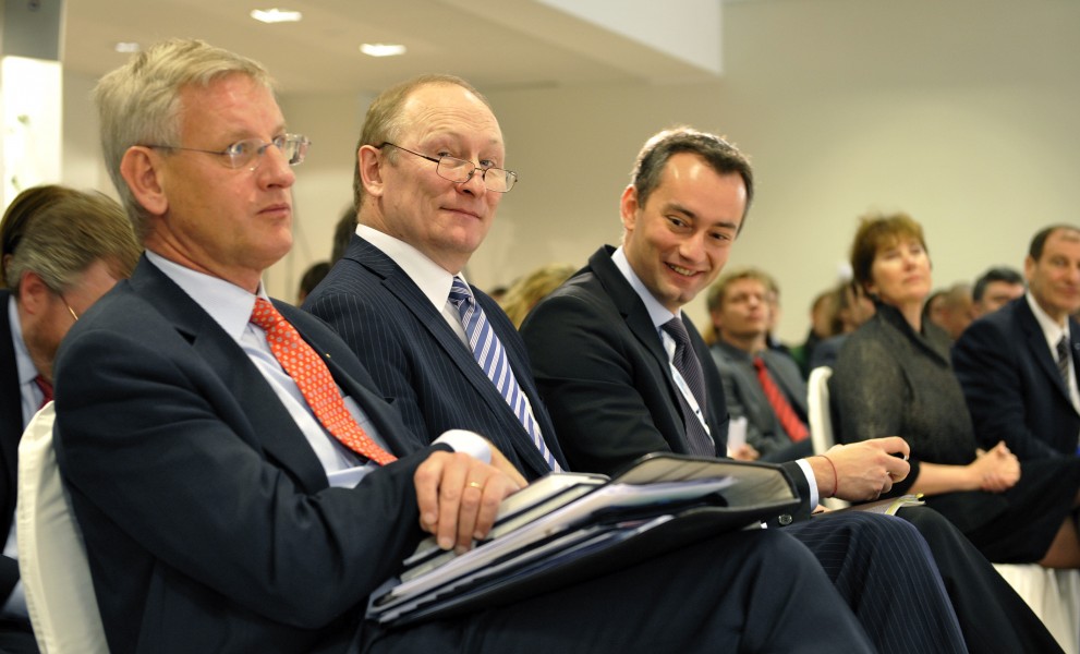 Carl Bildt, Jaak Aaviksoo ja Nikolai Mladenov 2010