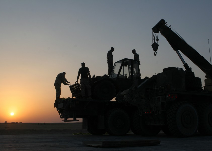 CLB22 loading forklift