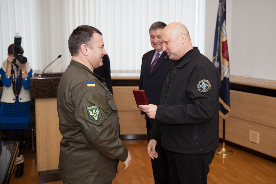 Бійців Нацгвардії відзначили державними нагородами 1519 (22977033053)