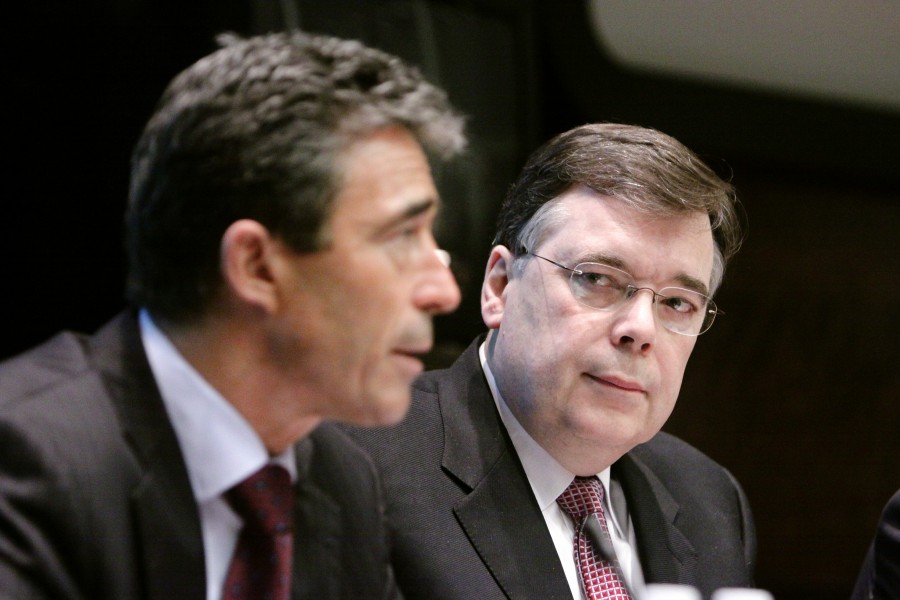 Danmarks statsminister Anders Fogh-Rasmussen och Islands statsminister Geir H Haarde vid Nordiska radets session i Helsingfors 2008-10-28