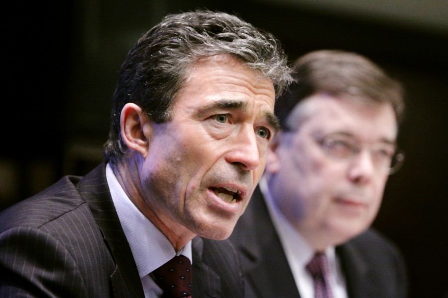 Danmarks statsminister Anders Fogh-Rasmussen och Islands statsminister Geir H Haarde vid Nordiska radets session i Helsingfors 2008-10-28 (1)