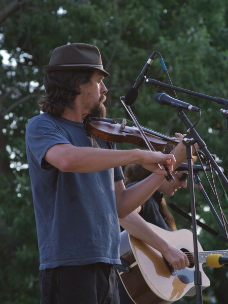 Dave Van Deventer on fiddle