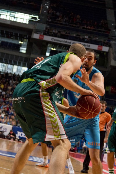Estudiantes vs Unicaja Málaga - Luka Žorić y Germán Gabriel - 01