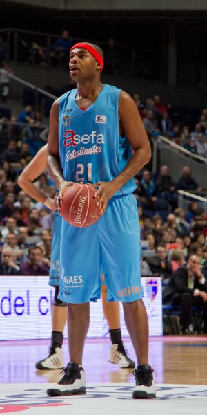 Estudiantes vs Unicaja Málaga - Tariq Kirksay - 03