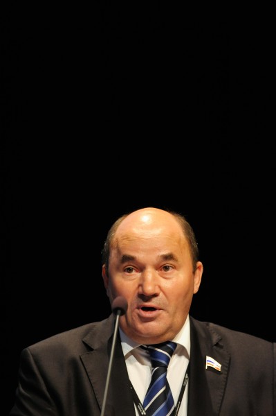 Georgy Leontiev parlamentariker fran Ryssland talar vid BSPC-s mote i Visby 2008-09-02